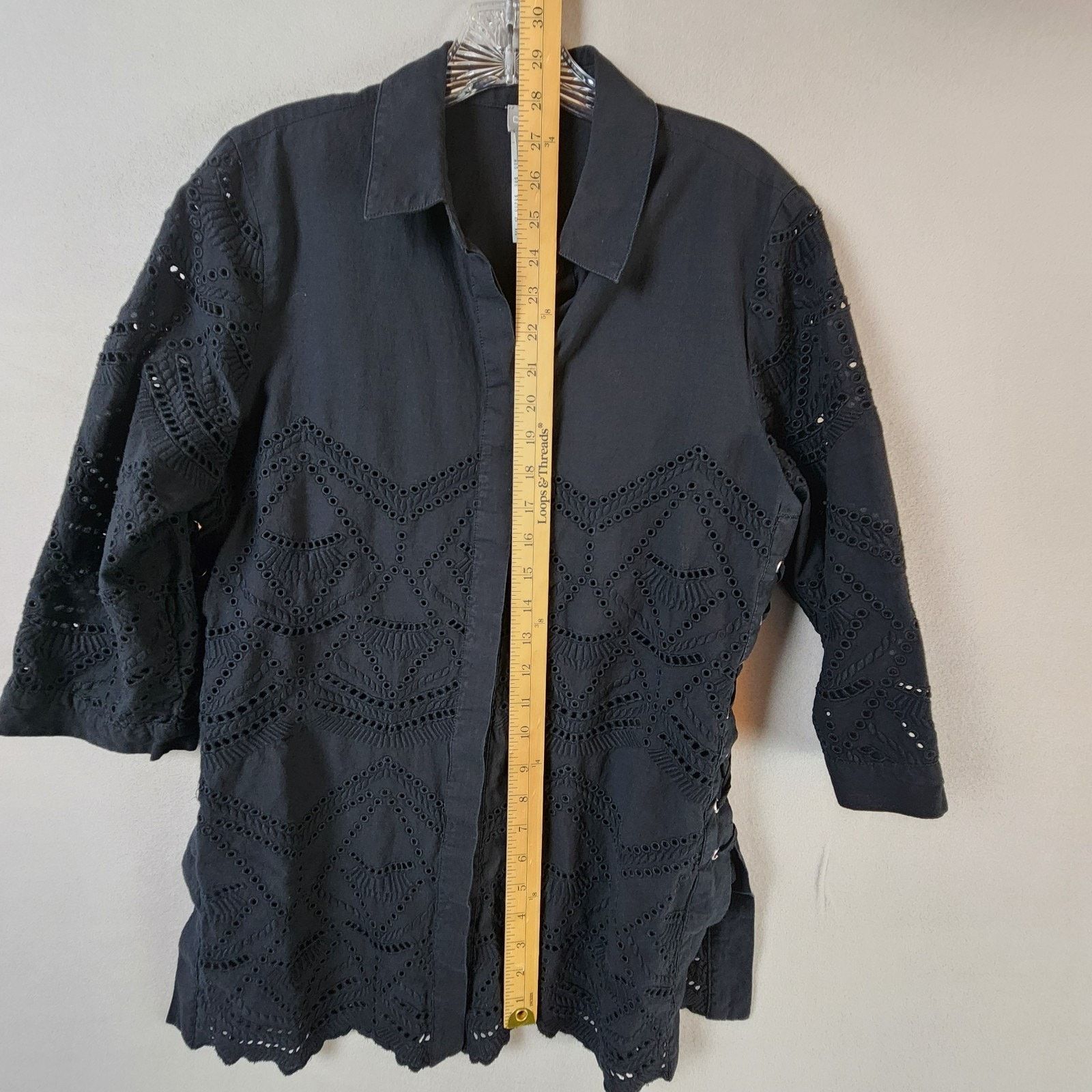 Chicos Chico’s Eyelet Embroidered Blouse Women Size 8/10 Black Size M / US 6-8 / IT 42-44 - 5 Thumbnail