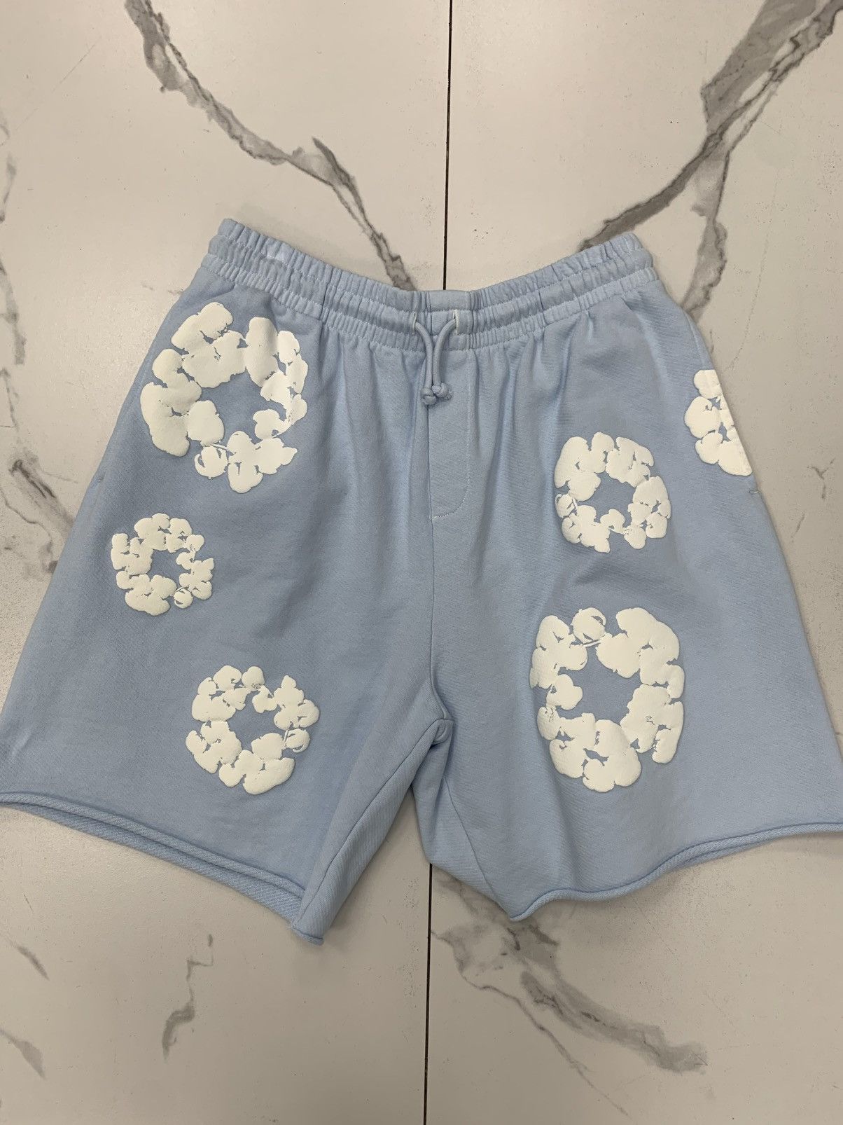 DENIM TEARS Denim Tears The Cotton Wreath Sweatshorts "Powder Blue" Size US 26 / EU 42 - 1 Thumbnail