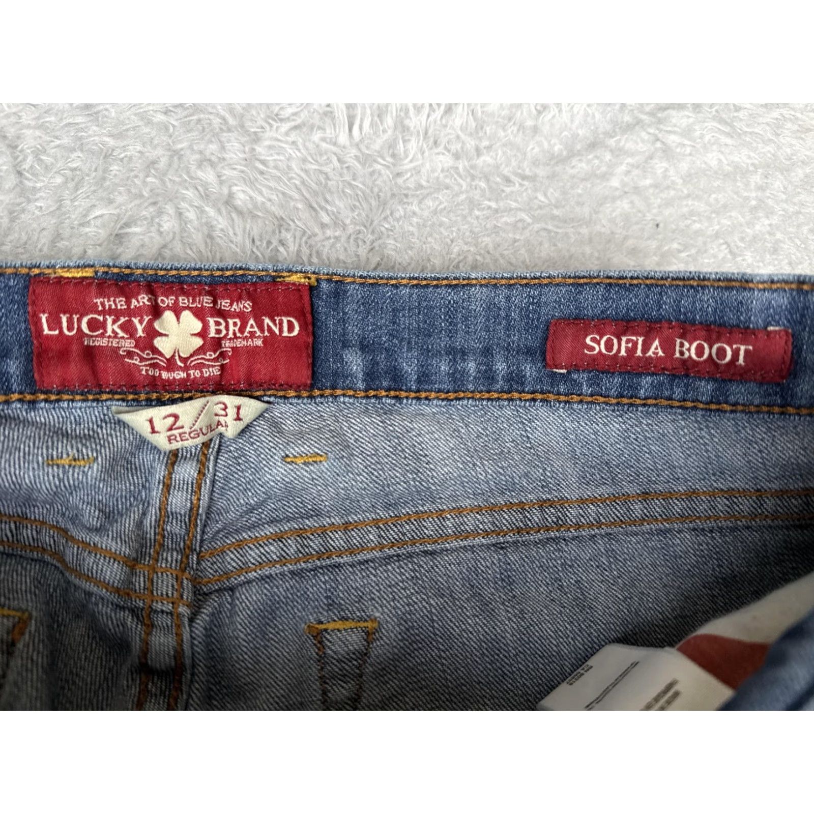 Lucky Brand Lucky Brand Sofia Boot Jeans Womens 12 Regular Bootcut Denim Medium Wash 31in Inseam Blue Embroidered Pockets Stretch 5-Pocket Size 34" / US 12 / IT 48 - 6 Thumbnail