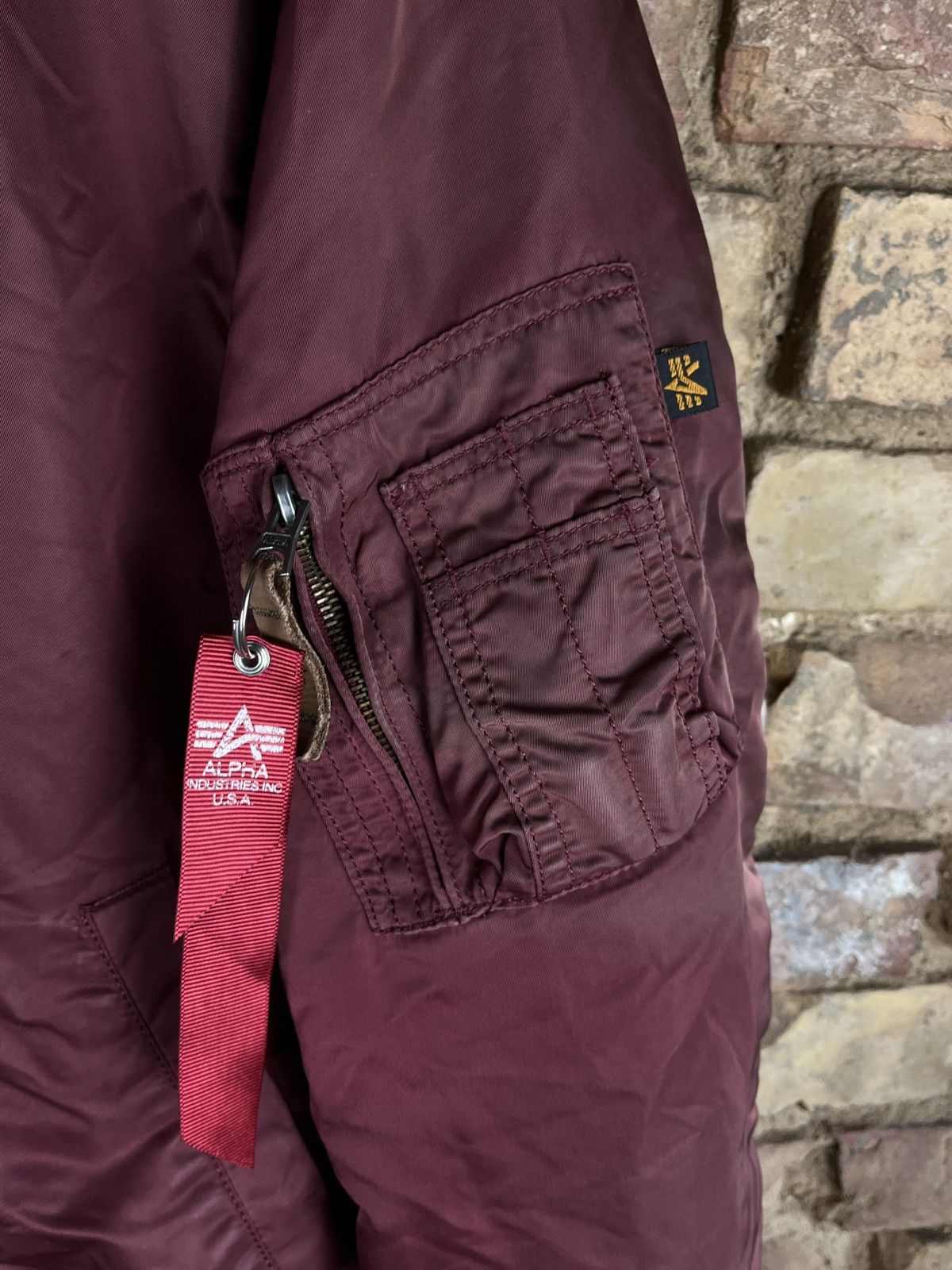 Alpha Industries Burgundy Alpha Industries Bomber Jacket 90s Vintage Size US L / EU 52-54 / 3 - 2 Thumbnail