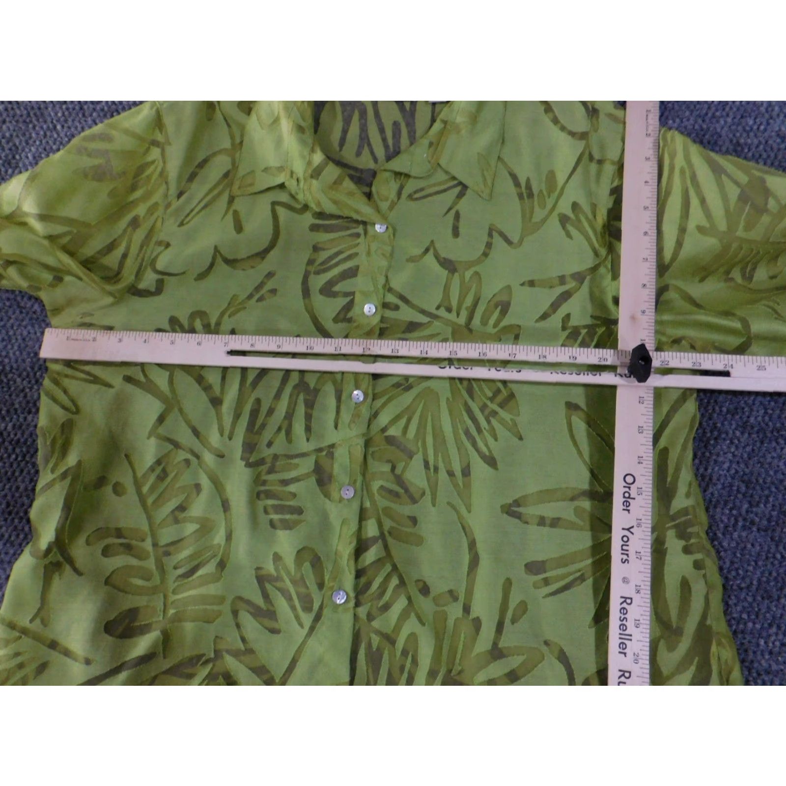 Vintage Chicos Blouse Womens 3 Green Button Front Sheer Floral Leaf Print Rayon Linen Size XS / US 0-2 / IT 36-38 - 4 Thumbnail