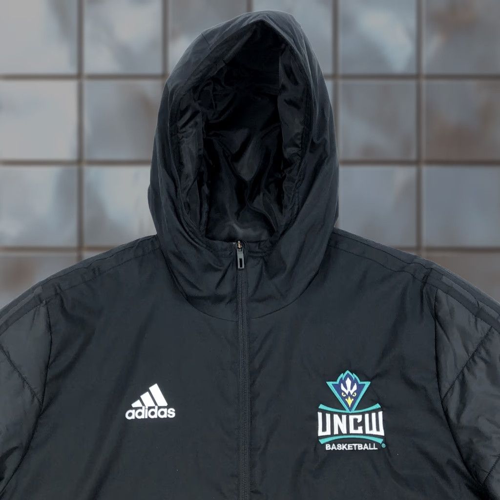 Adidas Adidas Jacket Men L Black Quilted Hooded Full Zip Puffer Basketball UNCW Seahawk Leather? (no) Size US L / EU 52-54 / 3 - 1 Thumbnail