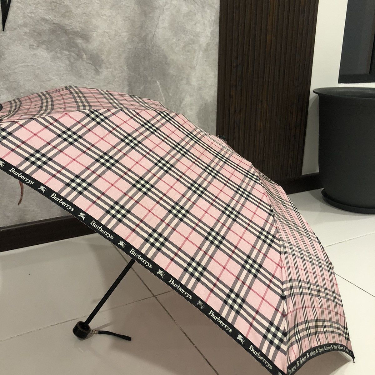 Burberry Burberry's Checked Novacheck Waterproof Folding Umbrella Size ONE SIZE - 7 Thumbnail