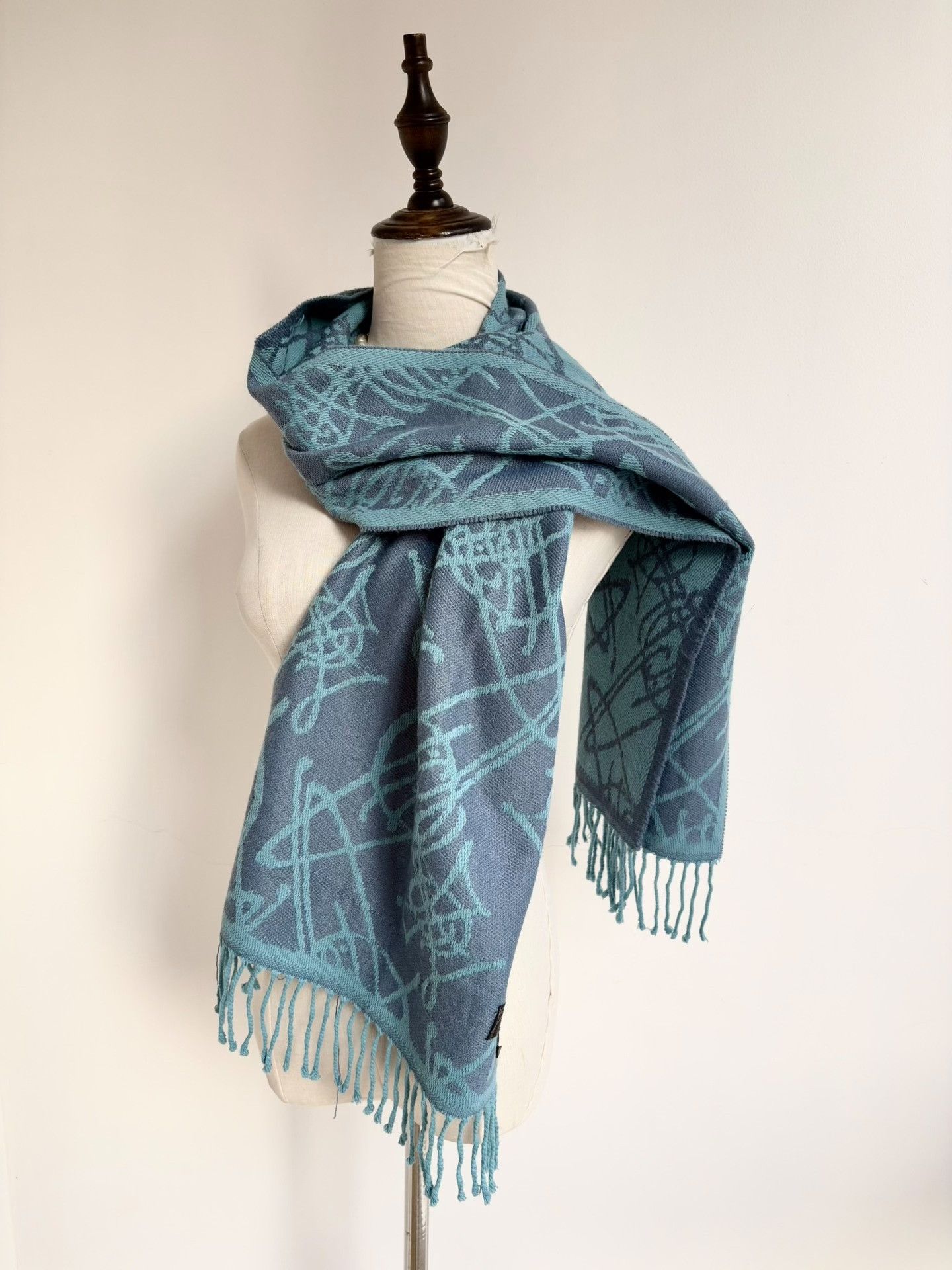 Vivienne Westwood Vivienne Westwood Vintage Blue Print Scarf Size ONE SIZE - 1 Thumbnail