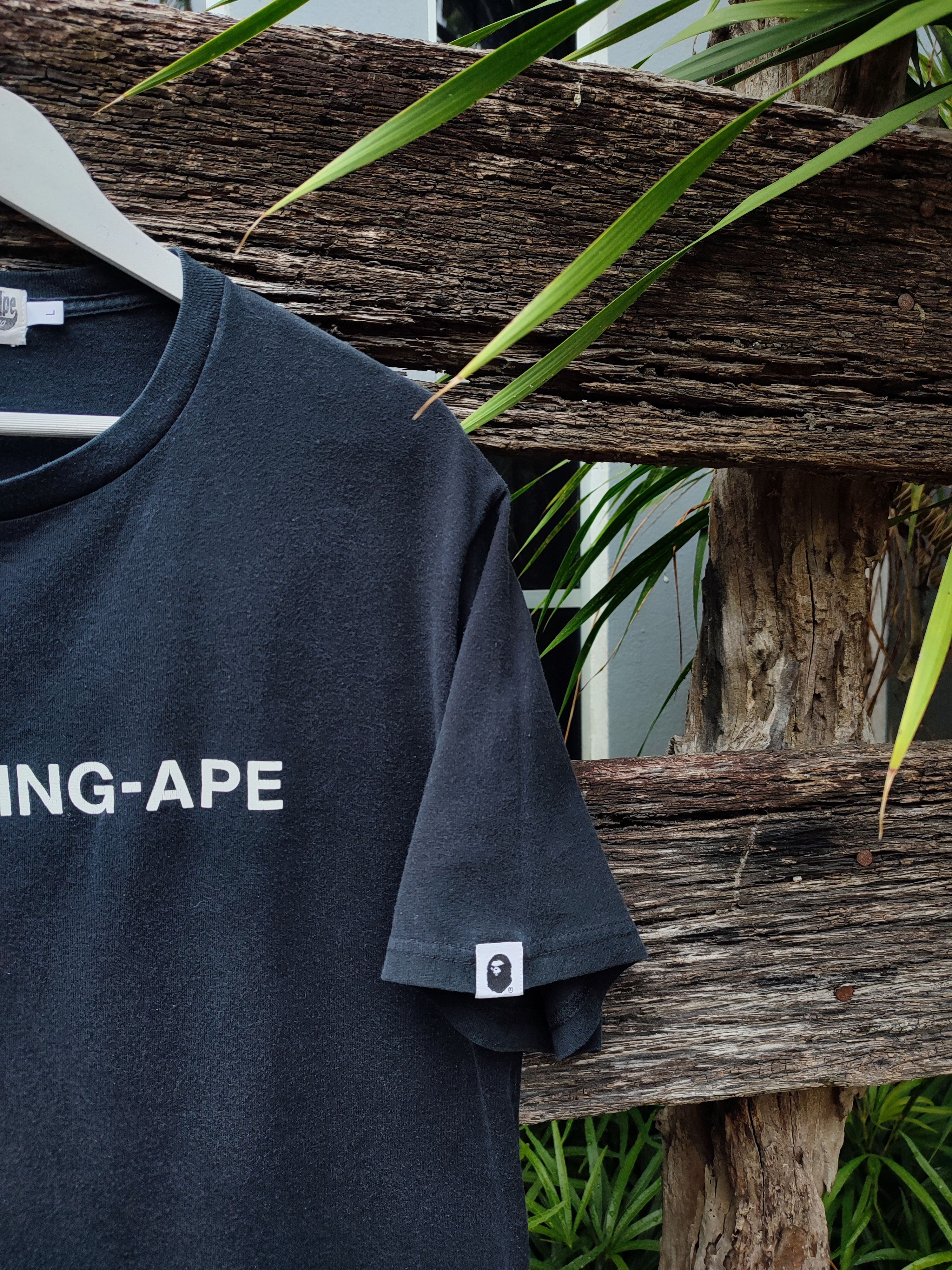 Bape A Bathing Ape World Gone Mad Tshirt Size US L / EU 52-54 / 3 - 4 Thumbnail