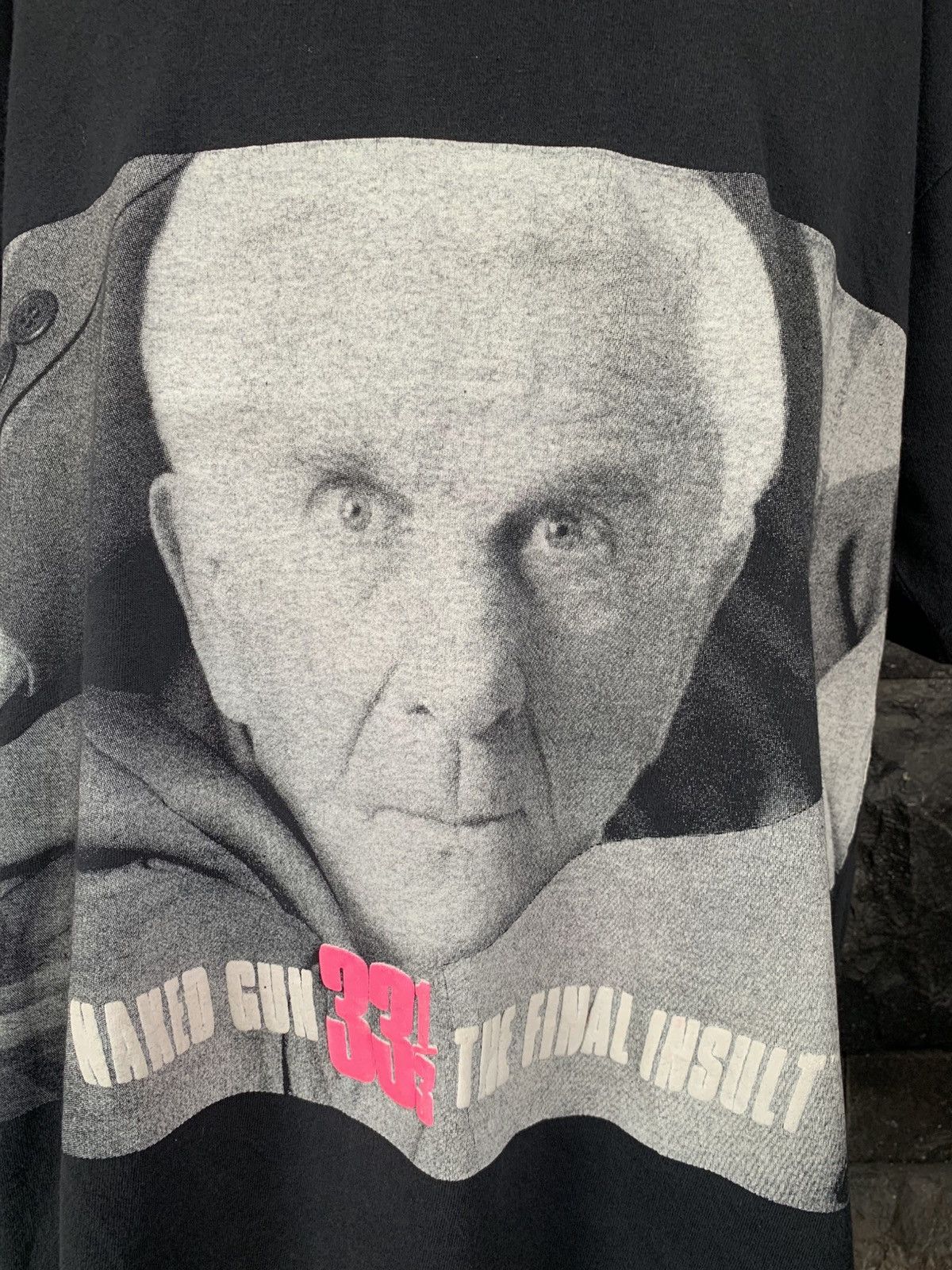 Vintage Vintage 90s Naked Gun 33 1/3 The Final Insult Movie T shirt Size US XL / EU 56 / 4 - 2 Thumbnail