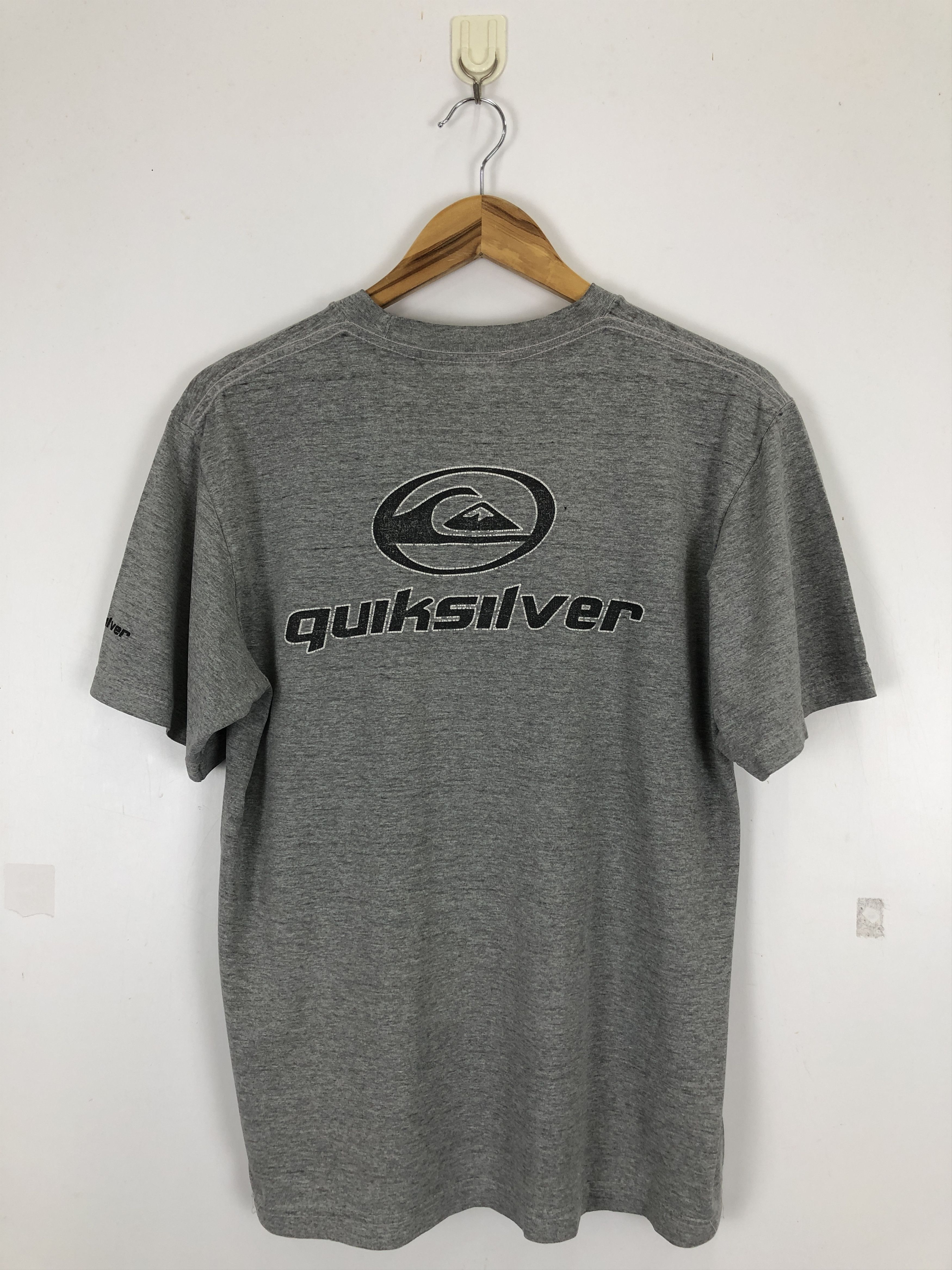 Quiksilver × Vintage Vintage 90s Quiksilver Surfing Short Sleeve Tee Size US M / EU 48-50 / 2 - 3 Thumbnail