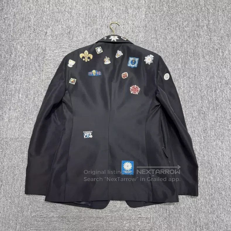 Alexander McQueen Alexander Mcqueen Show-style embroidered badge suit Size 50R - 2 Thumbnail