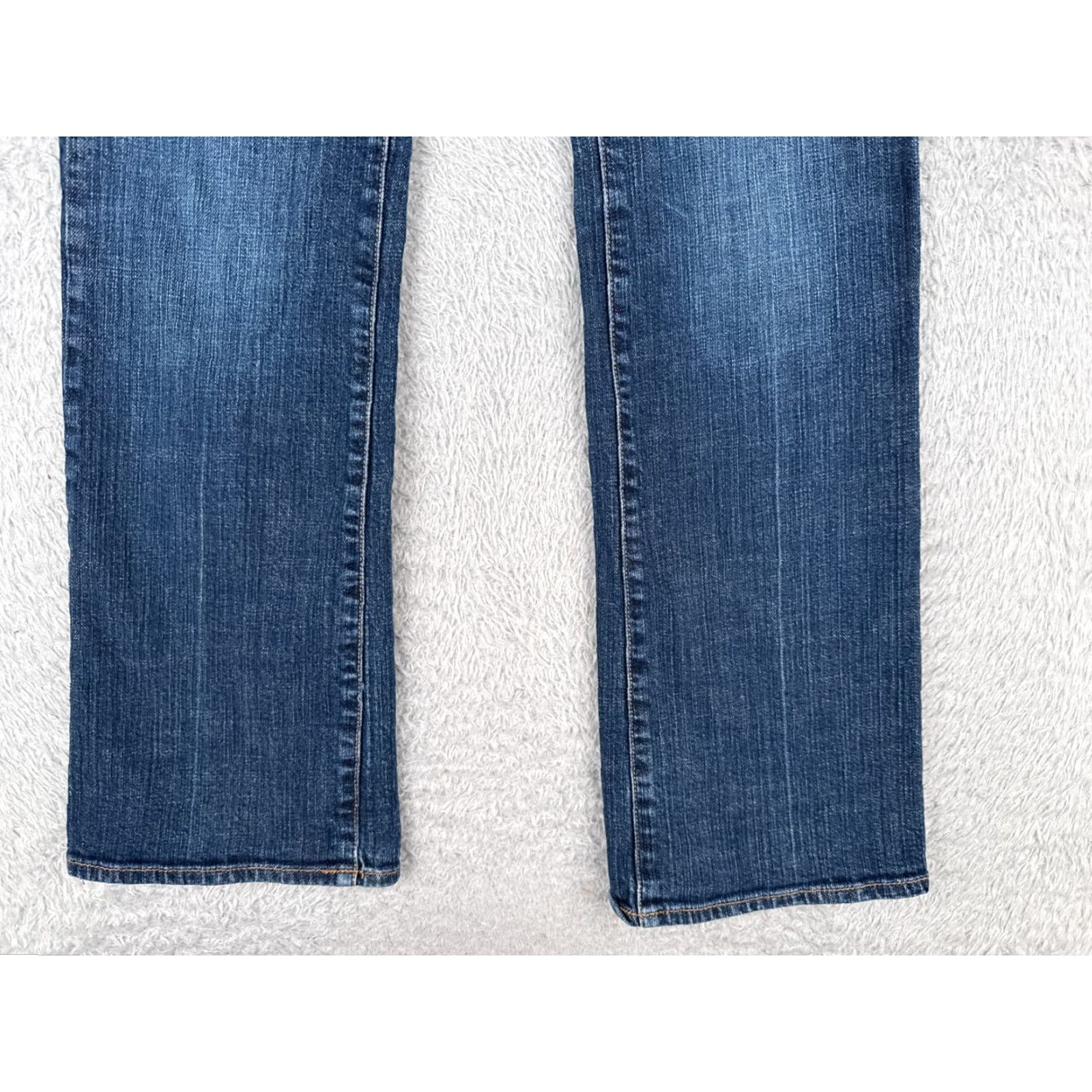 Old Navy Old Navy Jeans Women's 4 Blue Denim Medium Wash The Sweetheart Mid 30x30 Size 27" / US 4 / IT 40 - 2 Thumbnail