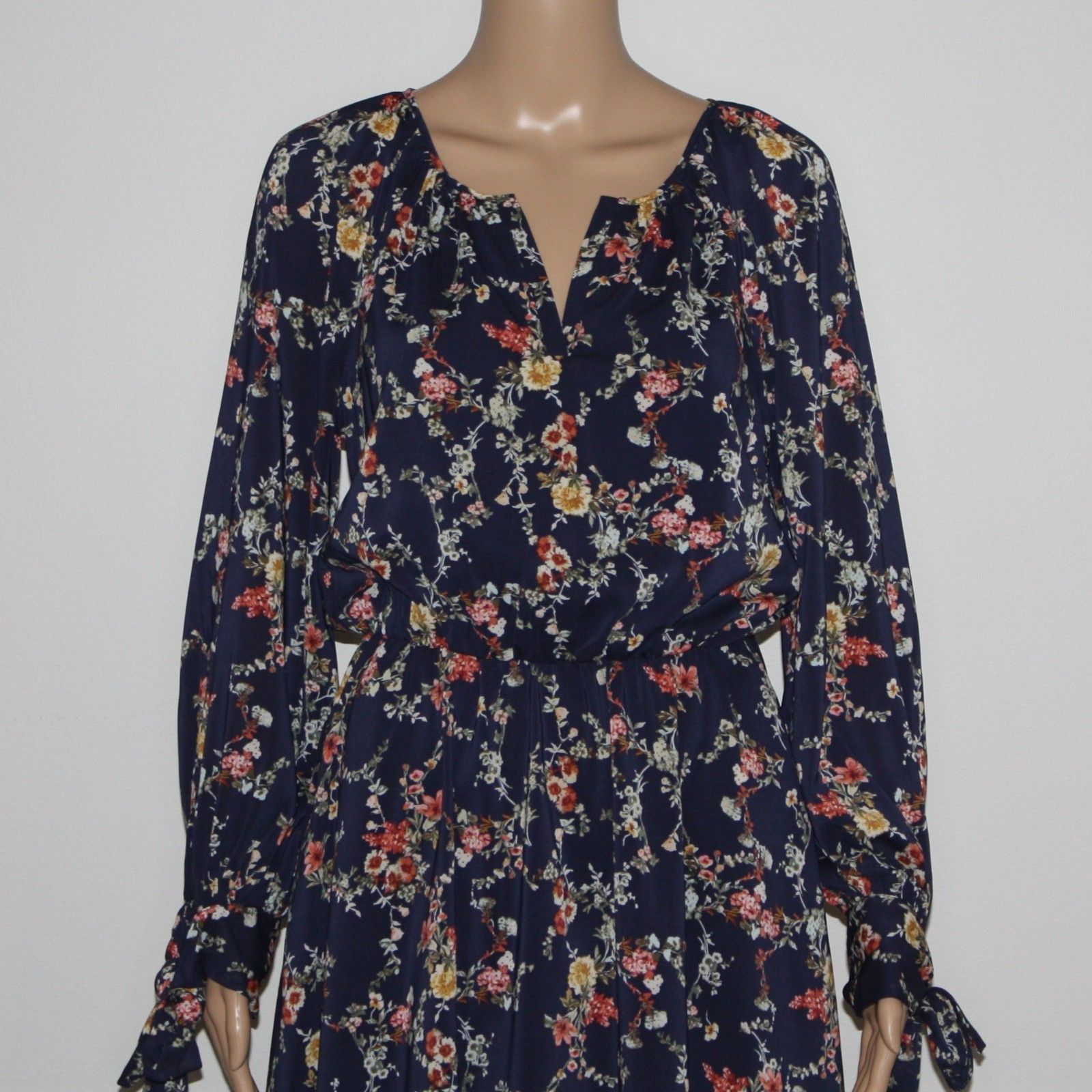Other Gal Meets Glam Bonnie Floral Print Blouson Dress in size 6 Size M / US 6-8 / IT 42-44 - 5 Thumbnail