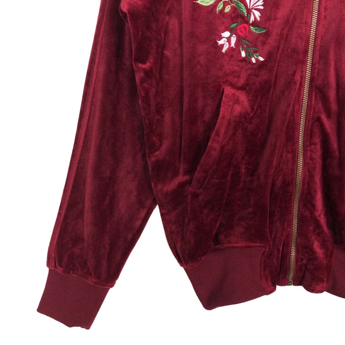 Japanese Brand 🔥Velvet Bomber Jacket Flower Big Logo Virgirl Japan Made Size US M / EU 48-50 / 2 - 4 Thumbnail