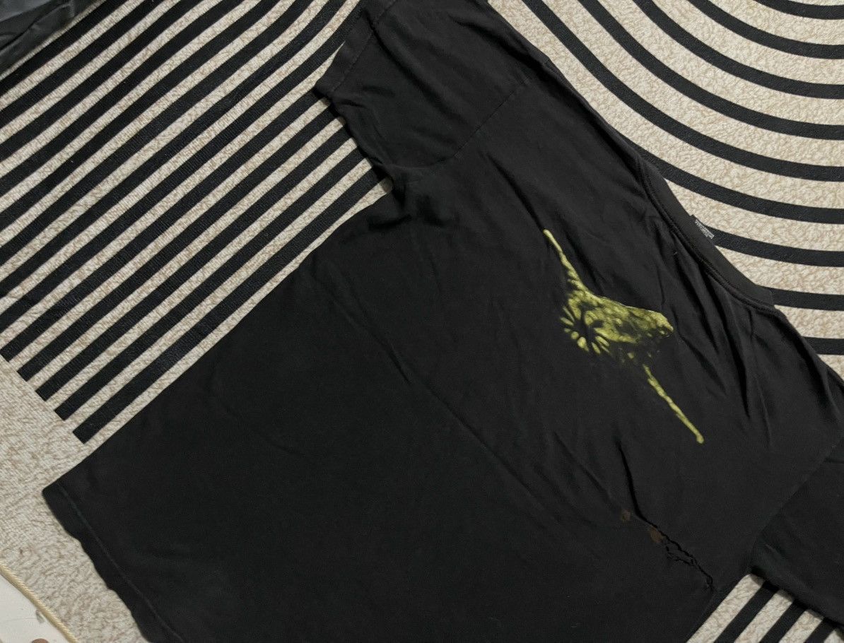 Band Tees 2000 LIMP BIZKIT CHOCOLATE START FISH DISTRESSED TEES Size US L / EU 52-54 / 3 - 15 Thumbnail