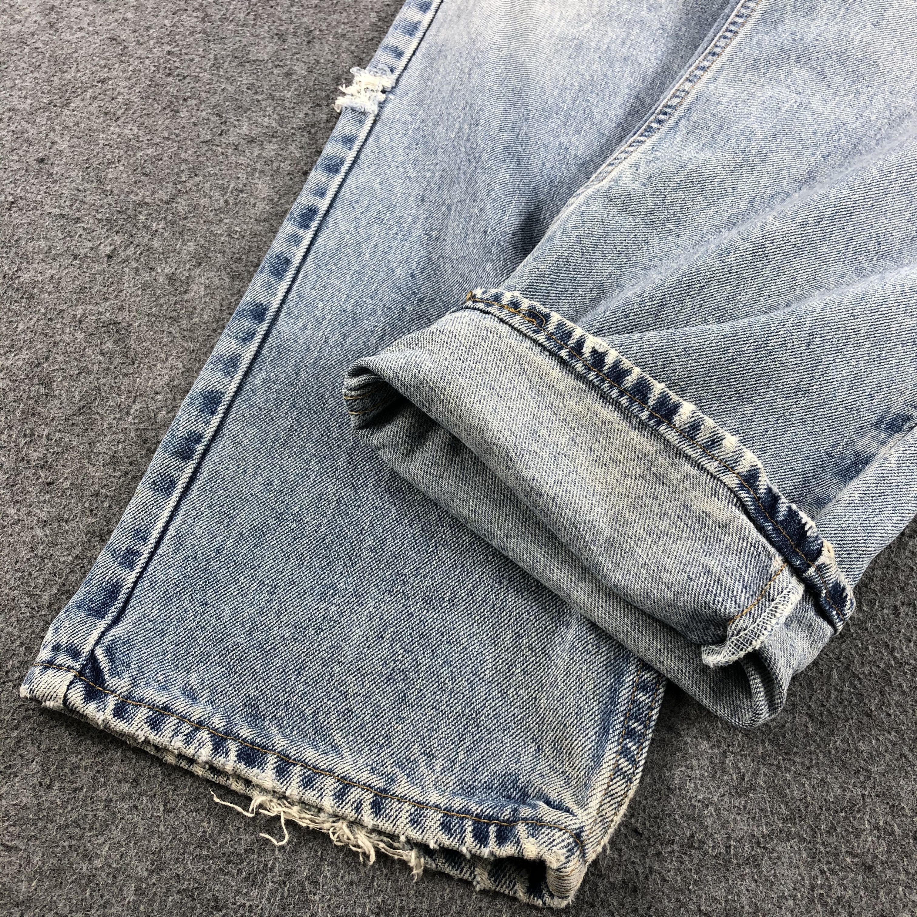 Levi's Vintage 90s Light Wash Levis 505 Jeans-J1659 Size US 37 - 7 Thumbnail