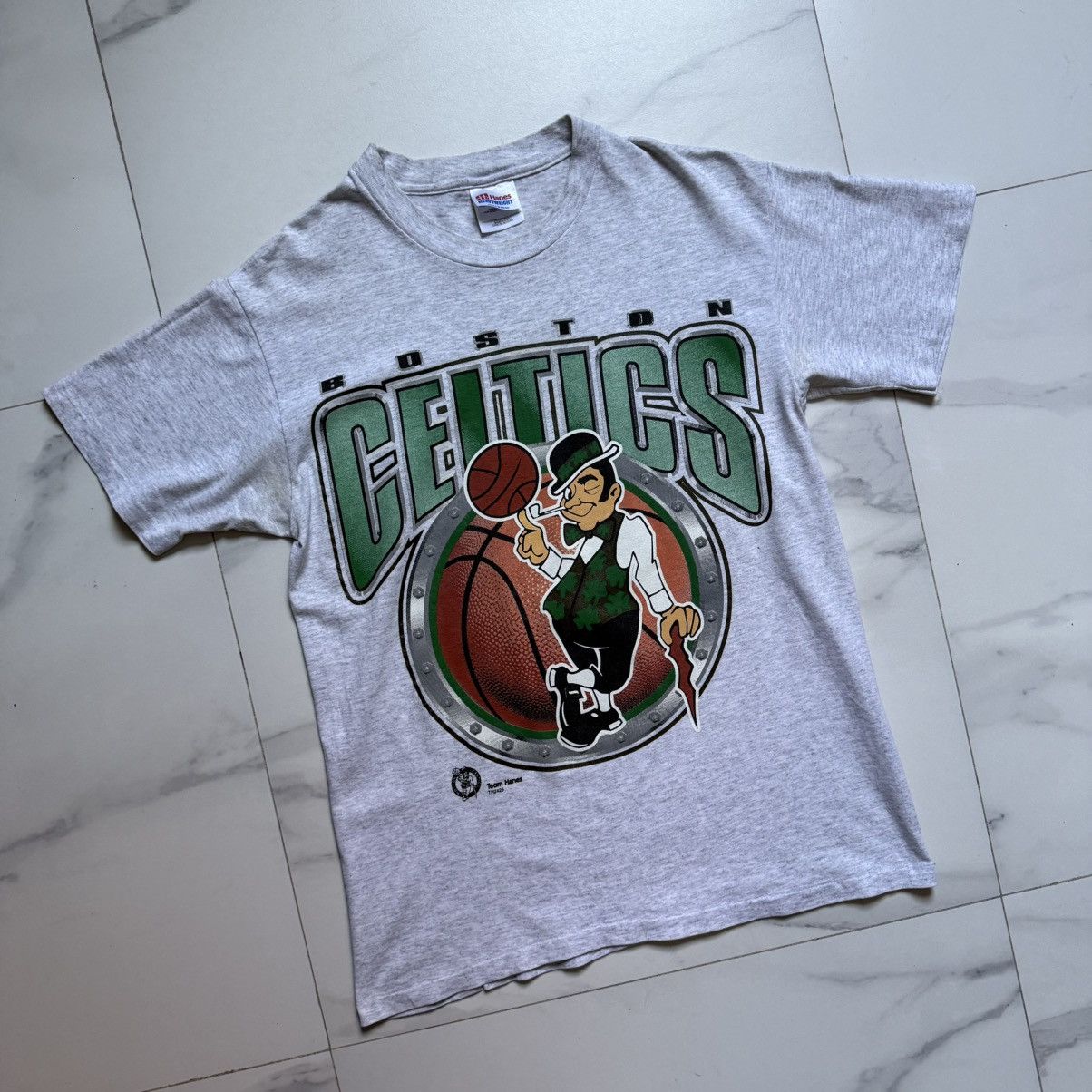 Vintage Vintage 90s Team Hanes Boston Celtics Tee Size US M / EU 48-50 / 2 - 3 Thumbnail