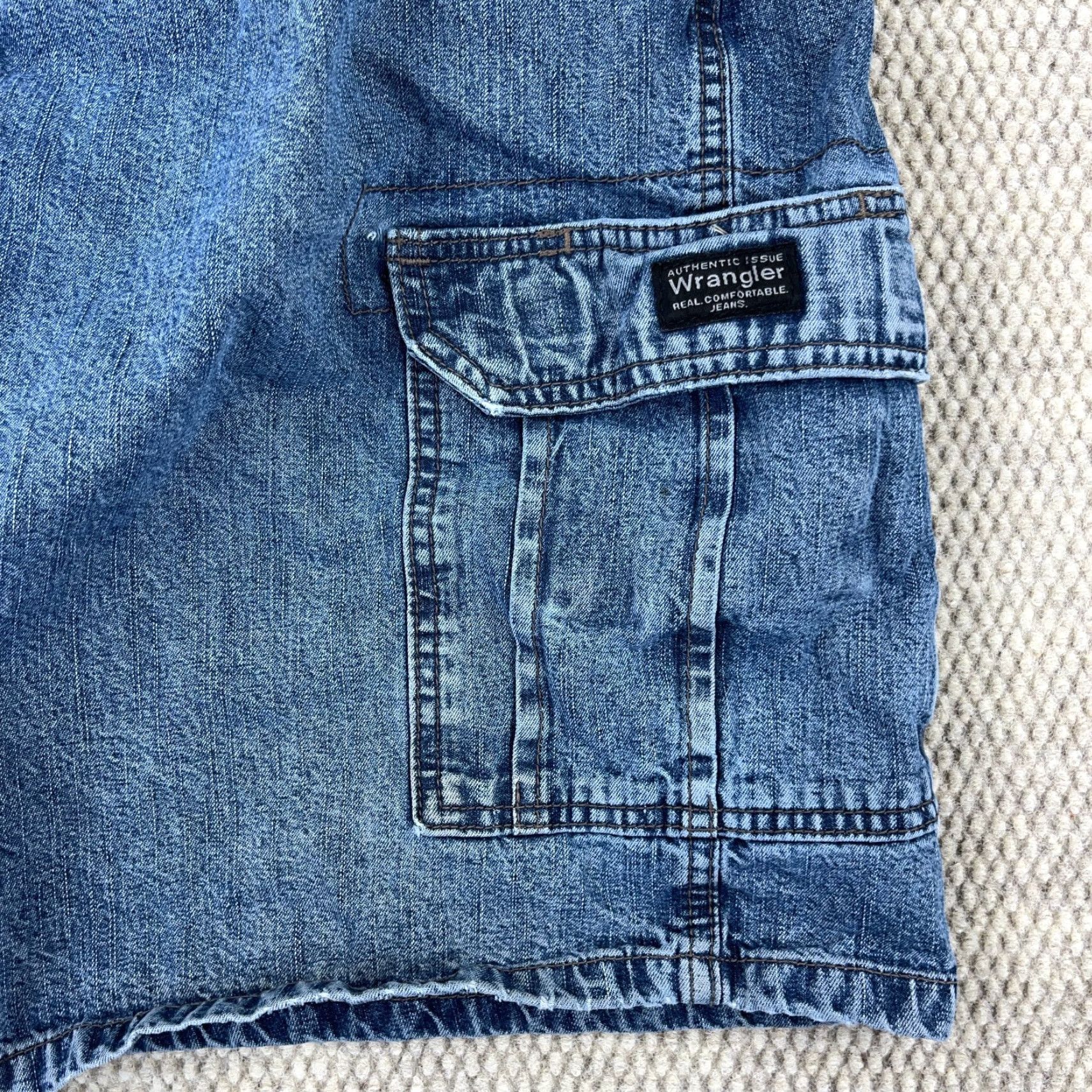 Wrangler VINTAGE Wrangler Shorts Men 38 Cargo Jorts Baggy Y2K 00s Skater Cyber Work Wear Denim Blue 5-Pocket Mens Size US 38 / EU 54 - 3 Thumbnail