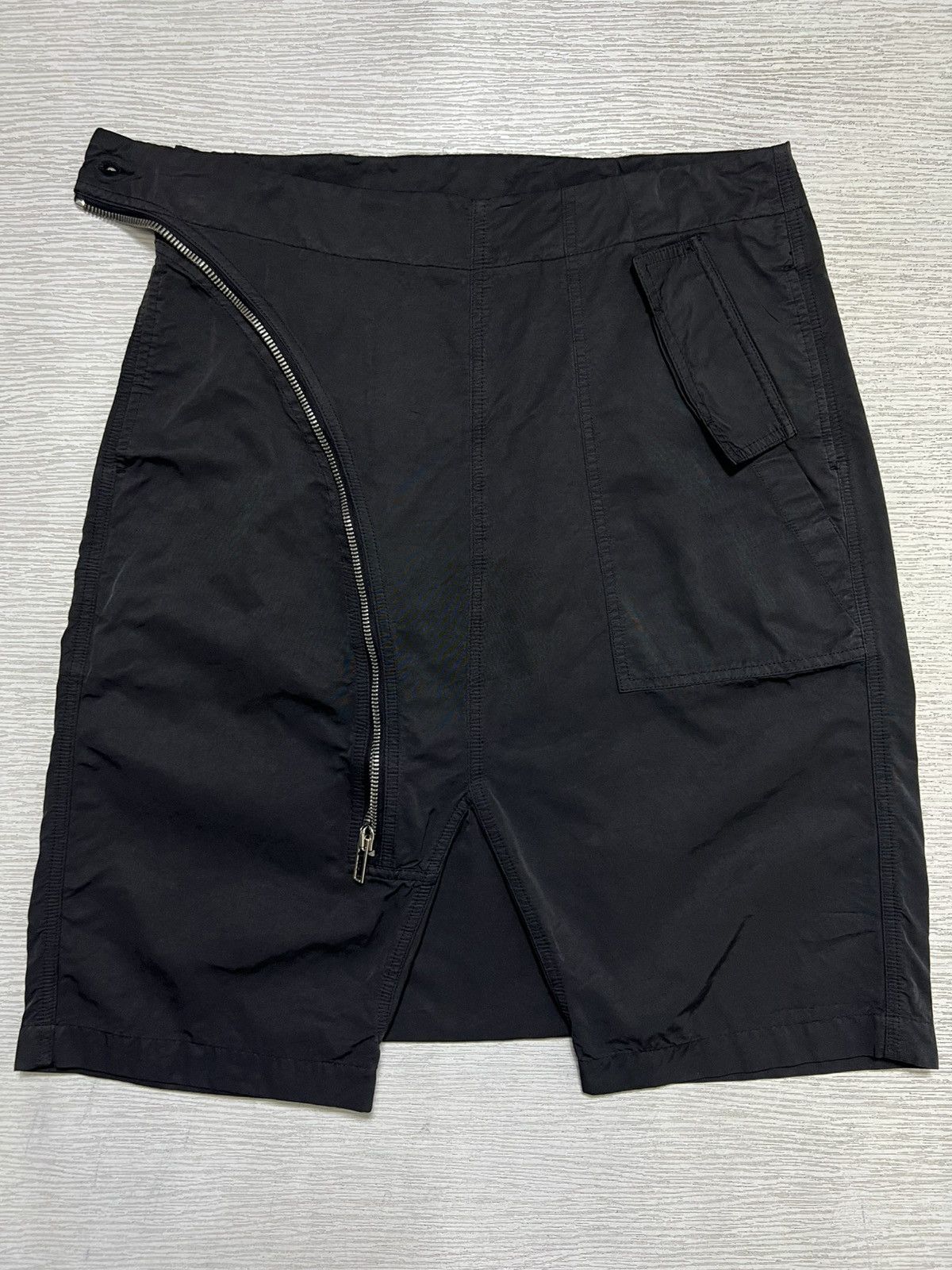 Rick Owens Rick Owens Drkshdw - SS16 “Cyclops” - Aircut Pod Shorts Size US 32 / EU 48 - 2 Thumbnail