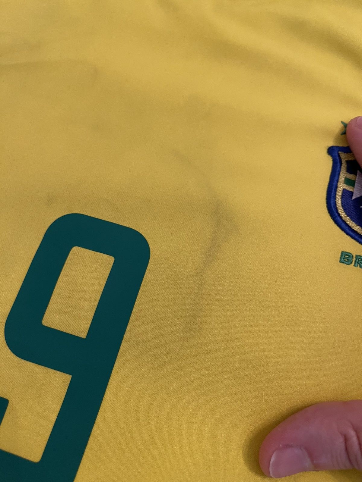Nike PHENOMENO Brazil 2002 Home Jersey #9 R9 Size US M / EU 48-50 / 2 - 8 Thumbnail