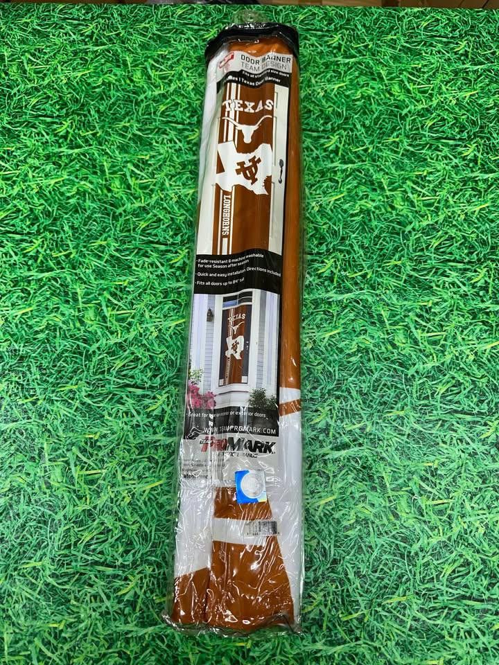 Designer Texas Longhorns Door Banner NCAA NEW. Size ONE SIZE - 2 Thumbnail