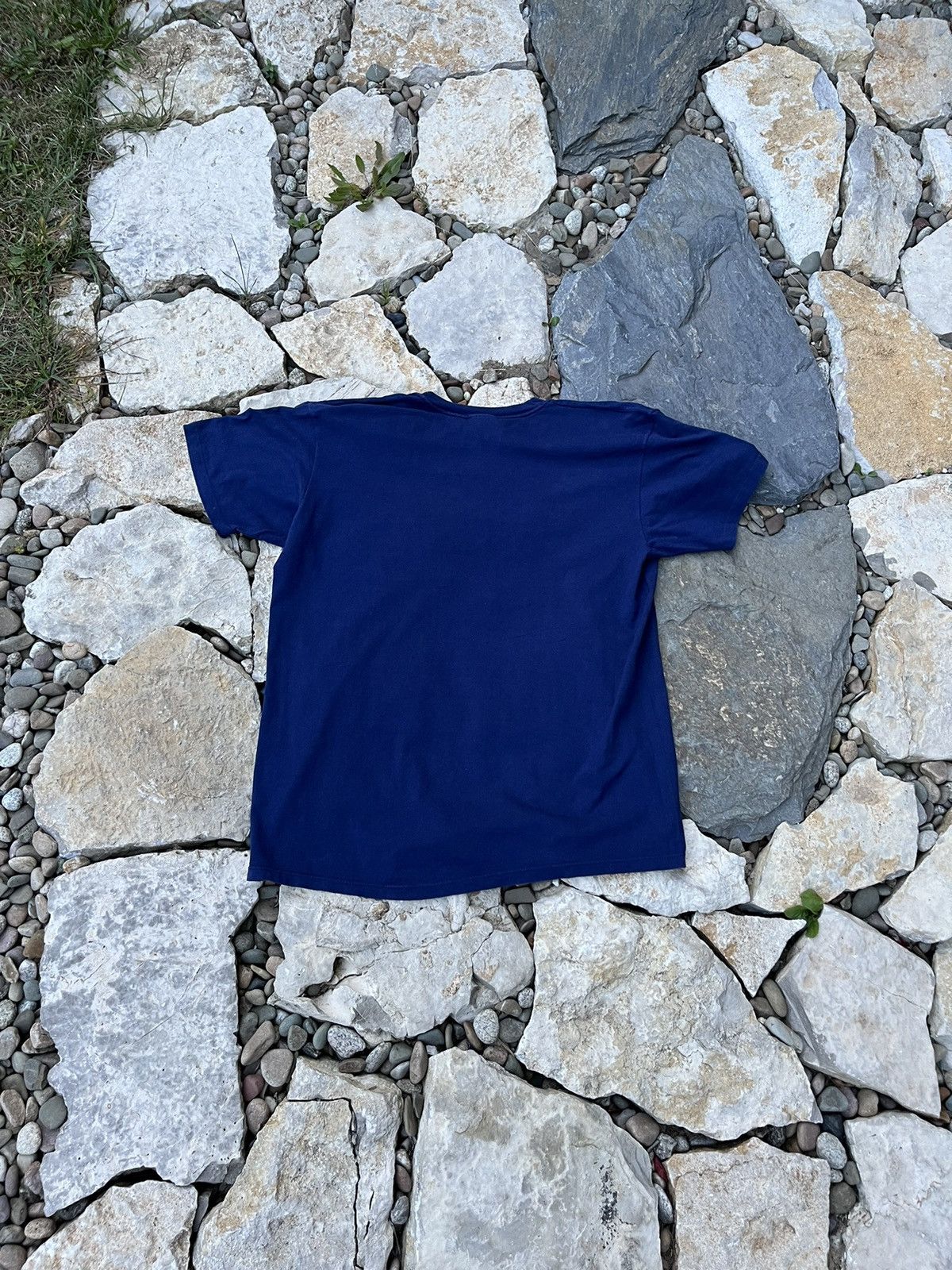Hanes × Vintage Hanes 90s navy cotton basic tee t-shirt connected blue jeans Size US L / EU 52-54 / 3 - 16 Thumbnail
