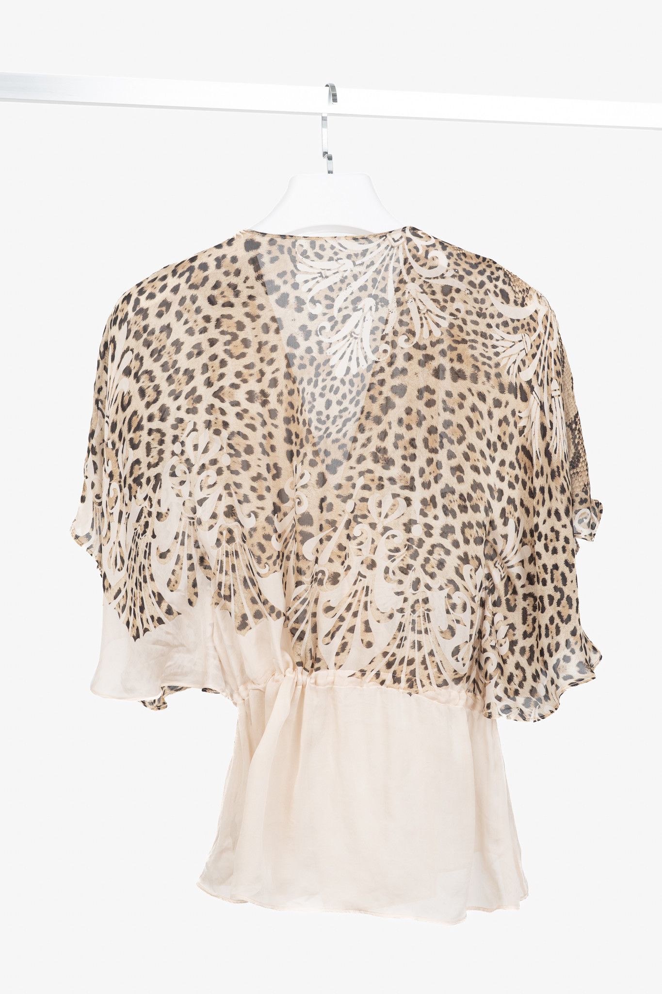 Roberto Cavalli Roberto Cavalli Beige Leopard Silk Batwing Blouse Size M / US 6-8 / IT 42-44 - 2 Thumbnail