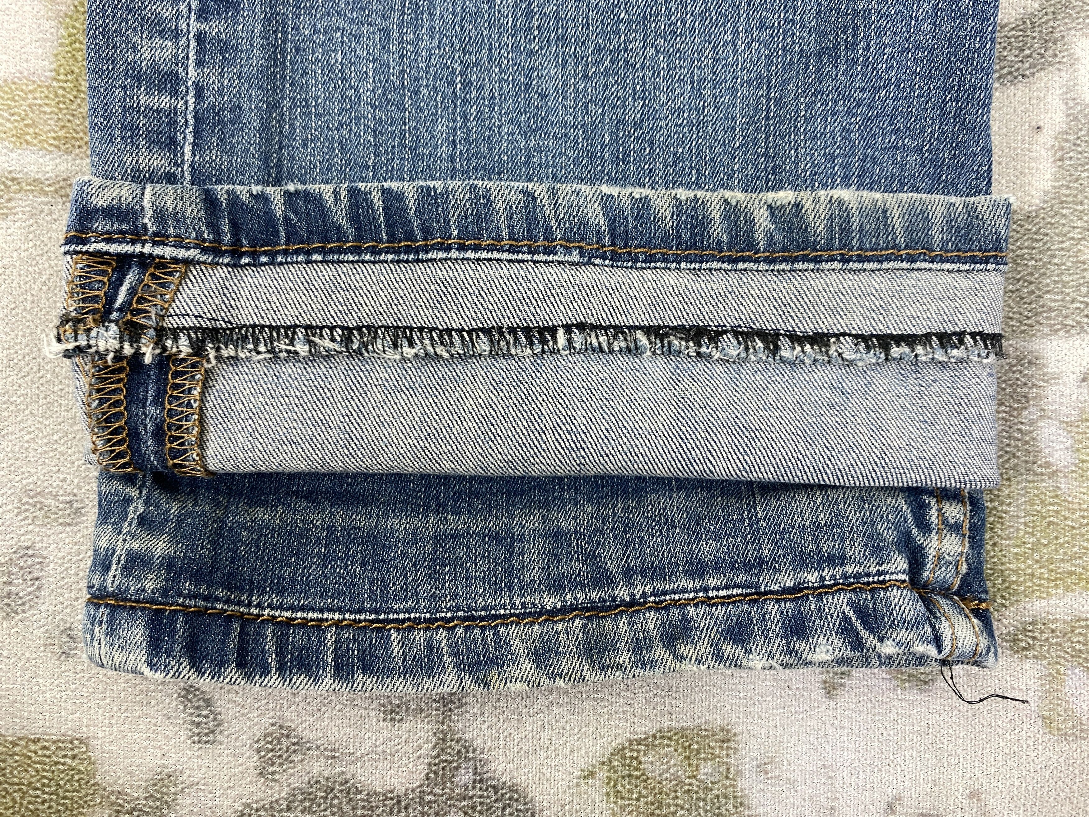 Levi's Blue Levi's 514 Distressed Denim 35 x 25 -JN113 Size US 35 - 14 Thumbnail