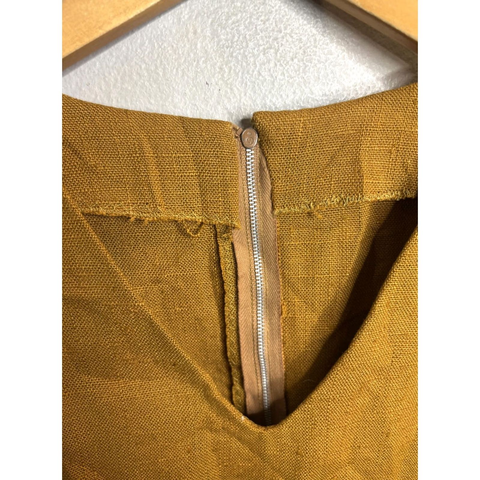 Vintage VTG 80s Talon Zip Dress Womens M Mustard Yellow Sleeveless Shift Linen Look Size M / US 6-8 / IT 42-44 - 2 Thumbnail