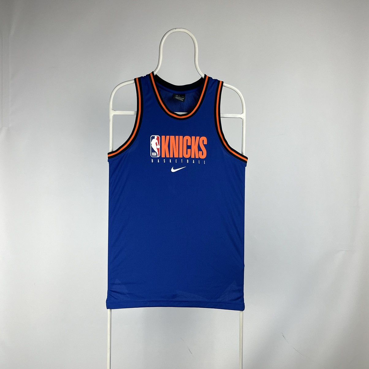 Nike Nike New York Knicks jersey NBA size Small Size US S / EU 44-46 / 1 - 1 Thumbnail