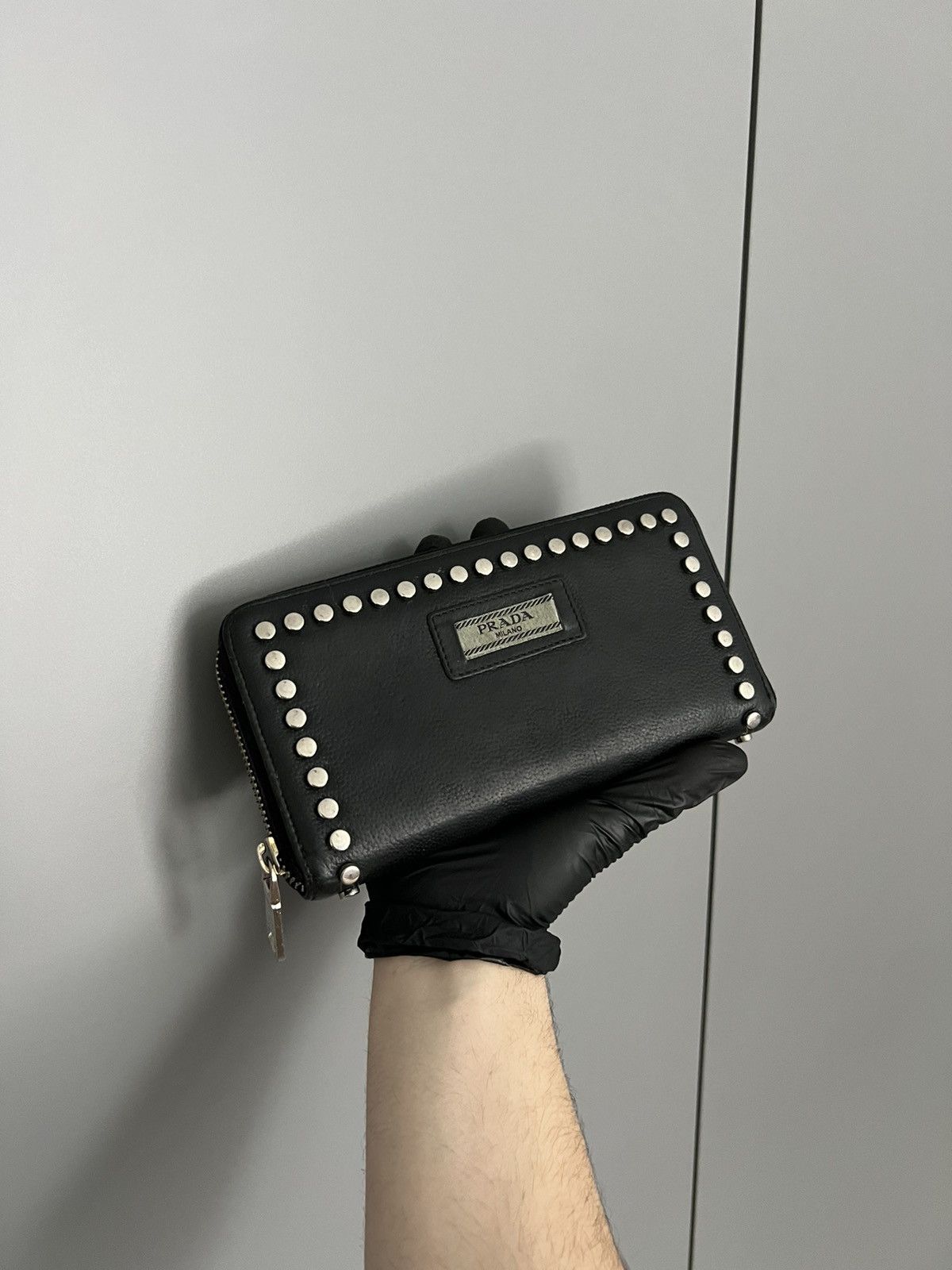 Prada Prada Black Crystal Embellished Leather Zip Around Wallet Size ONE SIZE - 9 Thumbnail