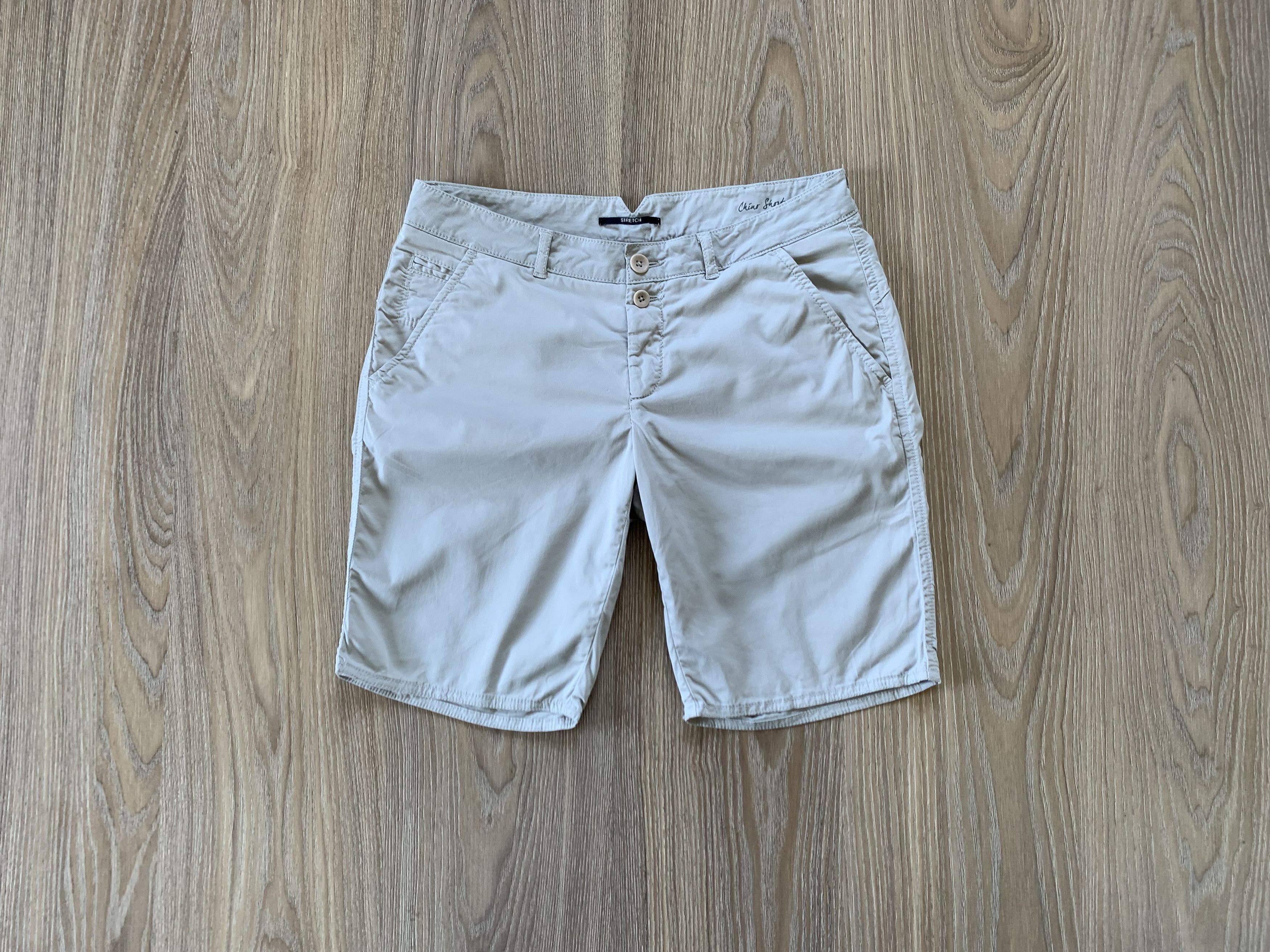 Woolrich Woolen Mills Women’s Woolrich Beige Cotton Stretch Chino Shorts Size 26" / US 2 / IT 38 - 1 Thumbnail