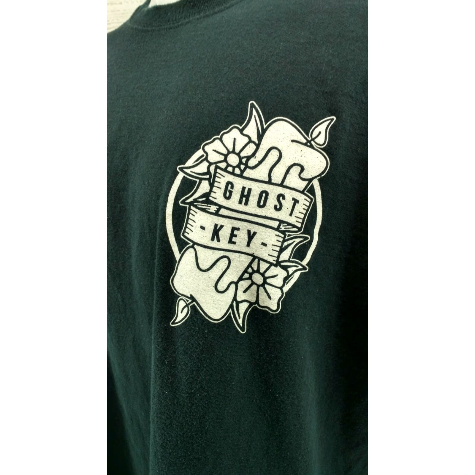 Gildan VINTAGE Ghost Key Burining the Candle at both ends Black Shirt 2XL Size US XXL / EU 58 / 5 - 2 Thumbnail