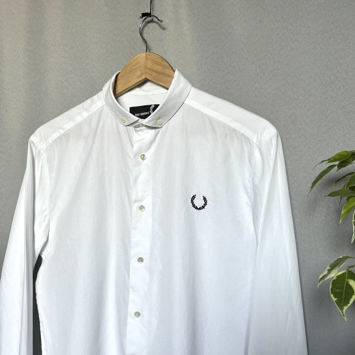 Fred Perry × Raf Simons Raf Simons Fred Perry shirt button up white medium luxury Size US M / EU 48-50 / 2 - 3 Thumbnail