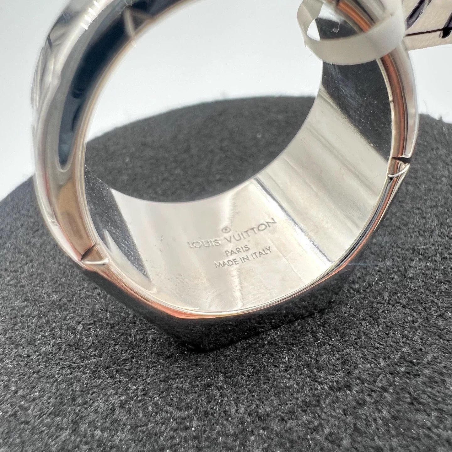 Louis Vuitton LV Silver Seal Ring Mint L Size ONE SIZE - 4 Thumbnail