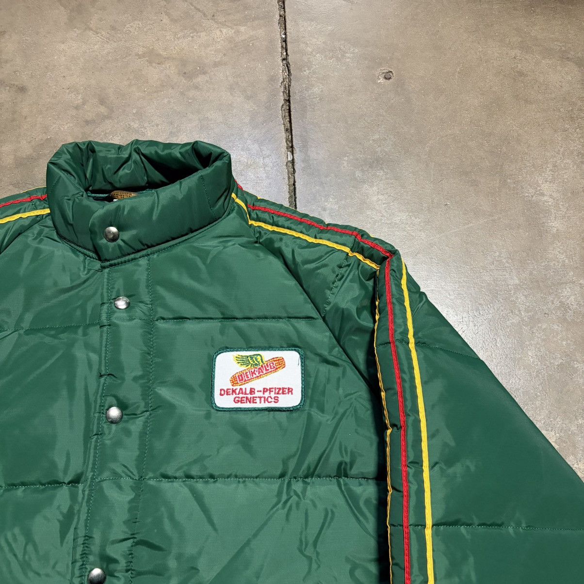 Swingster Vintage Swingster Puffer Jacket Dekalb Pfizer Genetics 80s Size US M / EU 48-50 / 2 - 3 Thumbnail
