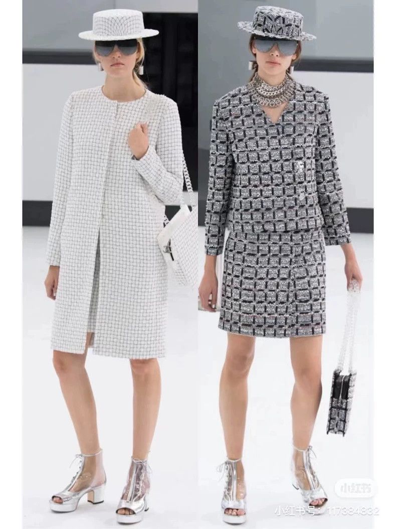 Chanel Chanel Airport series silver tweed jacket Size XXS / US 00 / IT 34 - 8 Thumbnail