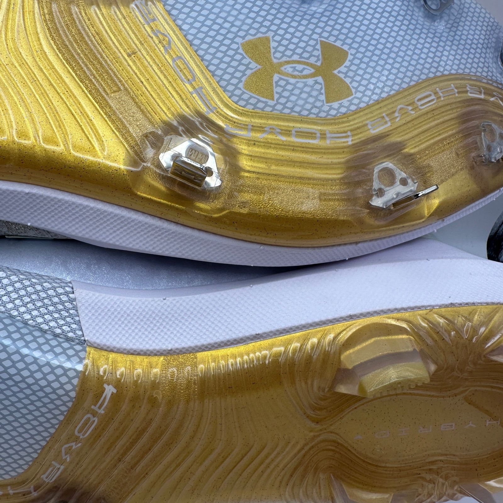 Under Armour UNDER ARMOUR Men's 15 Harper 8 Low GT White Metallic Gold Size US 15 / EU 48 - 8 Thumbnail