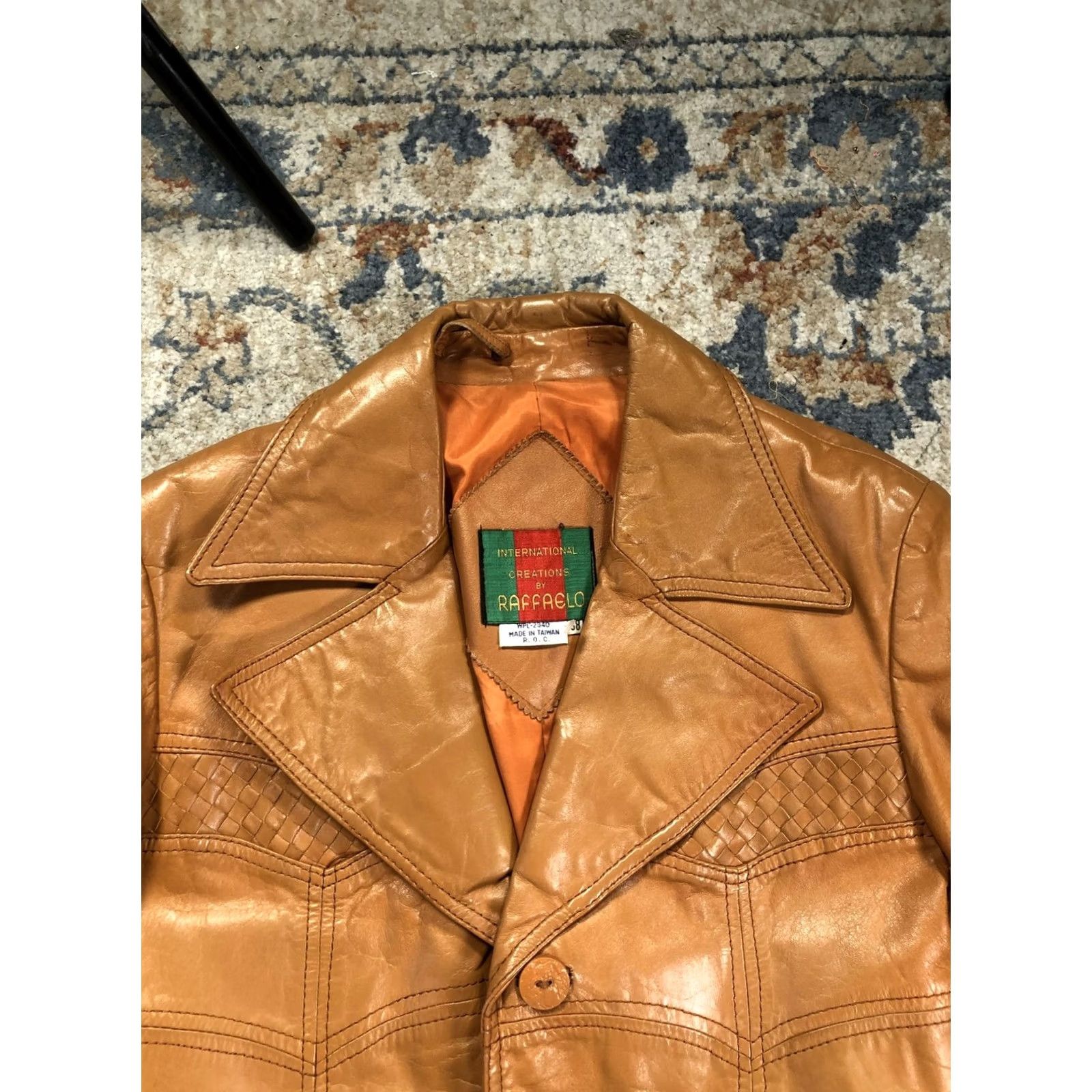 Vintage VINTAGE Raffaelo Coat Womens 38 Brown Leather Woven Pocket Mid Length Retro 70s Coat Womens Brown Leather Overcoat 38 Vintage 70s Retro Casual Women's Size XS / US 0-2 / IT 36-38 - 2 Thumbnail