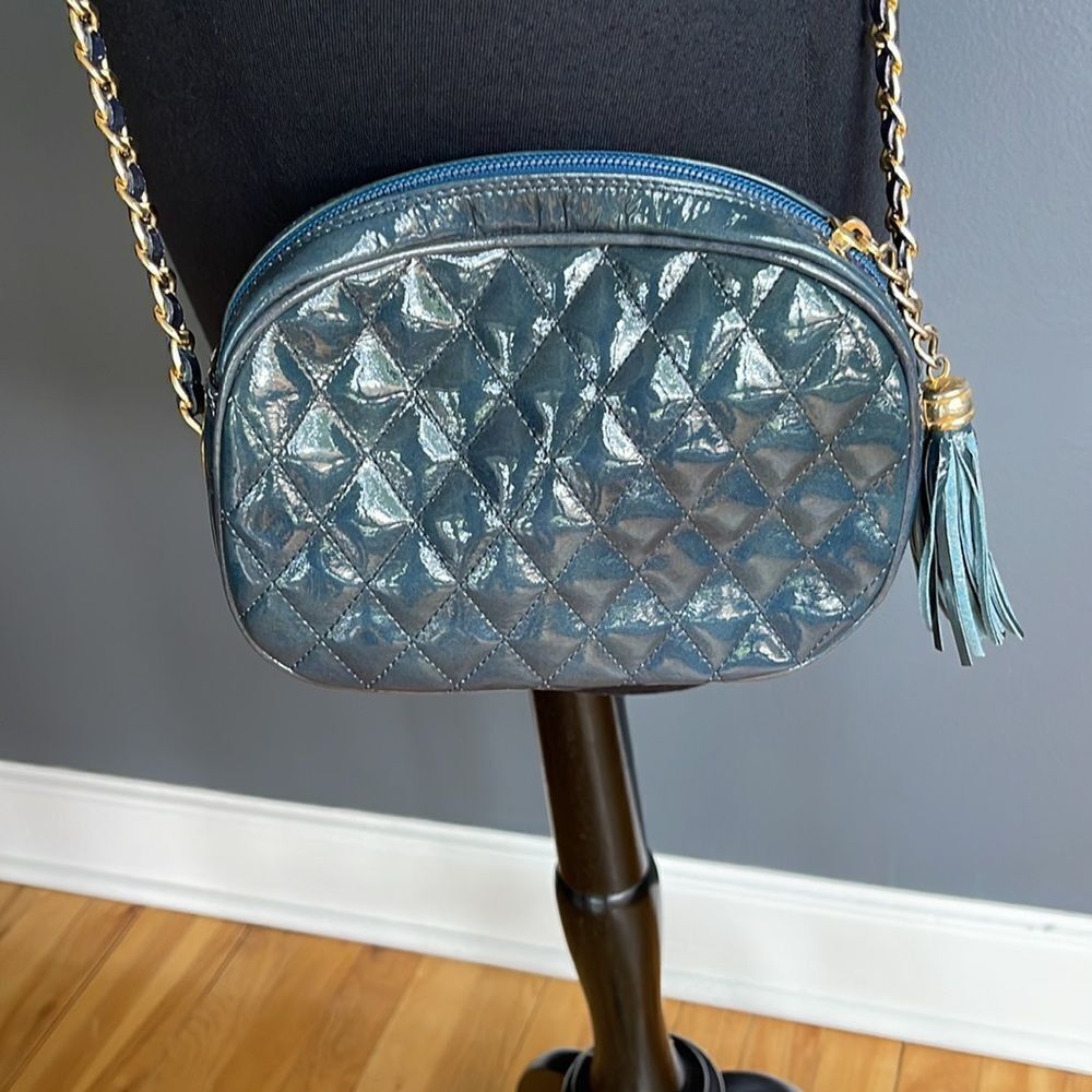 Nordstrom Nordstrom deep teal quilted patent leather woven chain cros Size ONE SIZE - 2 Thumbnail