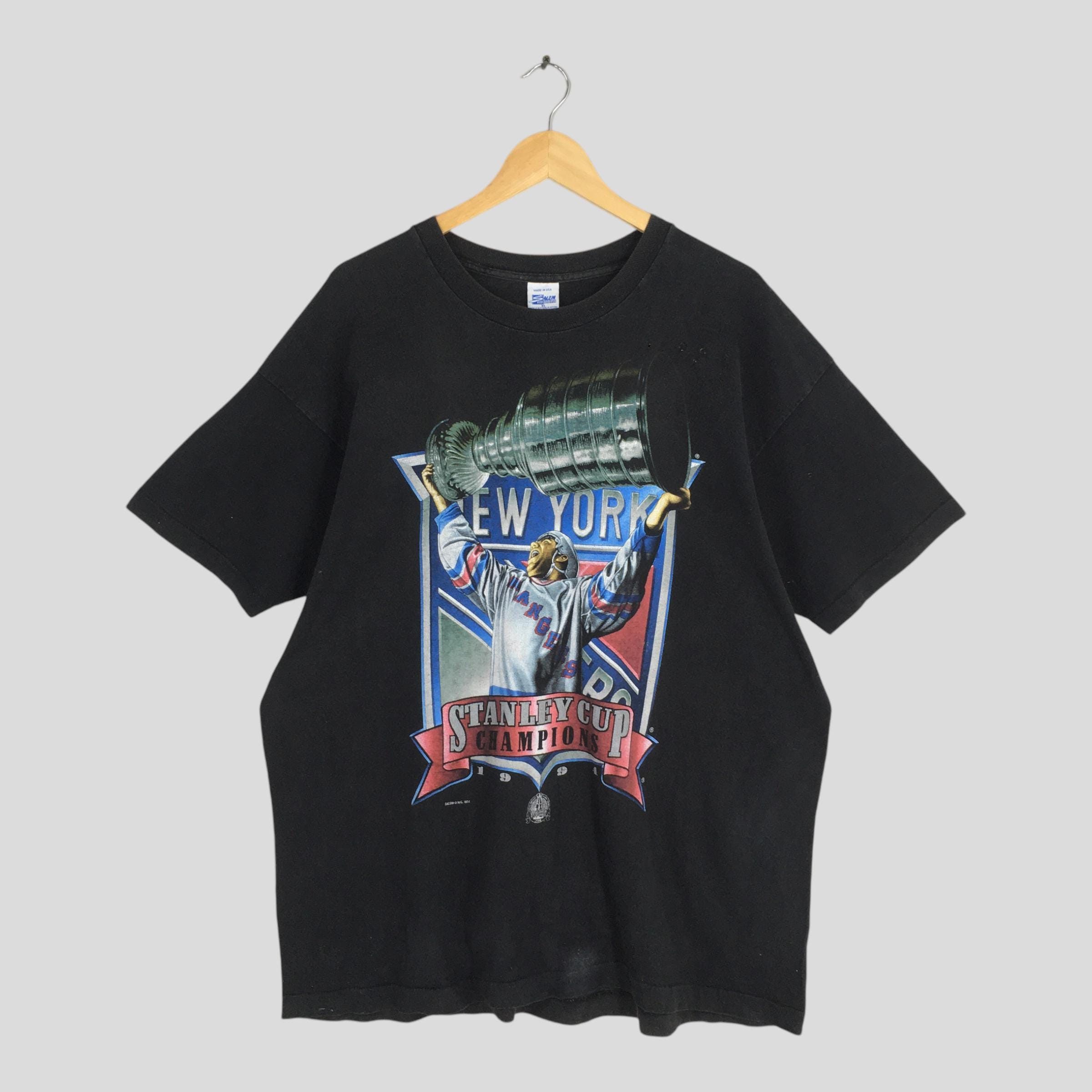 NHL Vintage 90s New York Rangers NHL Black T shirt XLarge Size US XL / EU 56 / 4 - 1 Thumbnail
