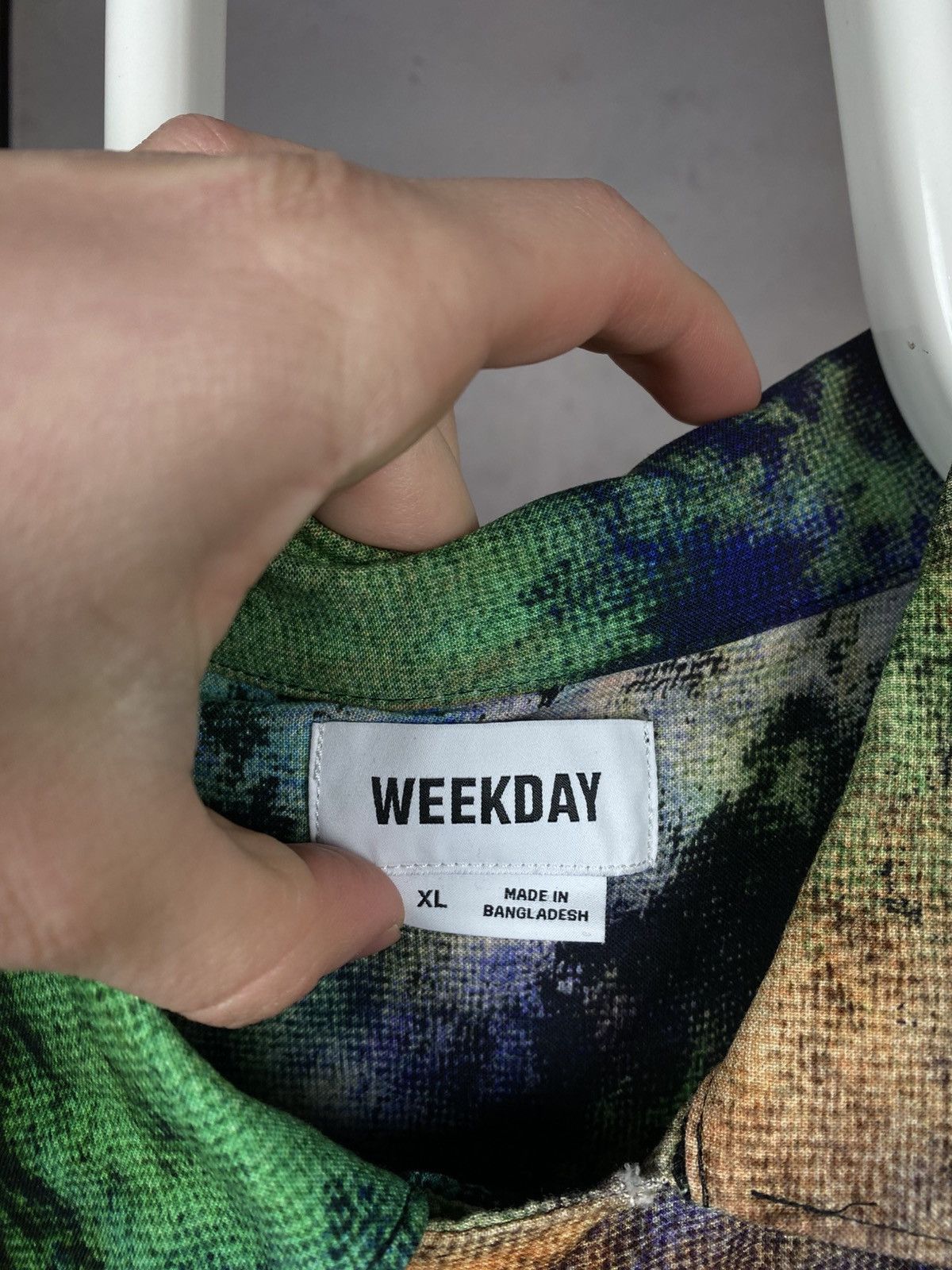 Weekday 🎨Shirt Short Sleeve Weekday Multicolour Art Tie Diy Tee🎨 Size US XL / EU 56 / 4 - 9 Thumbnail