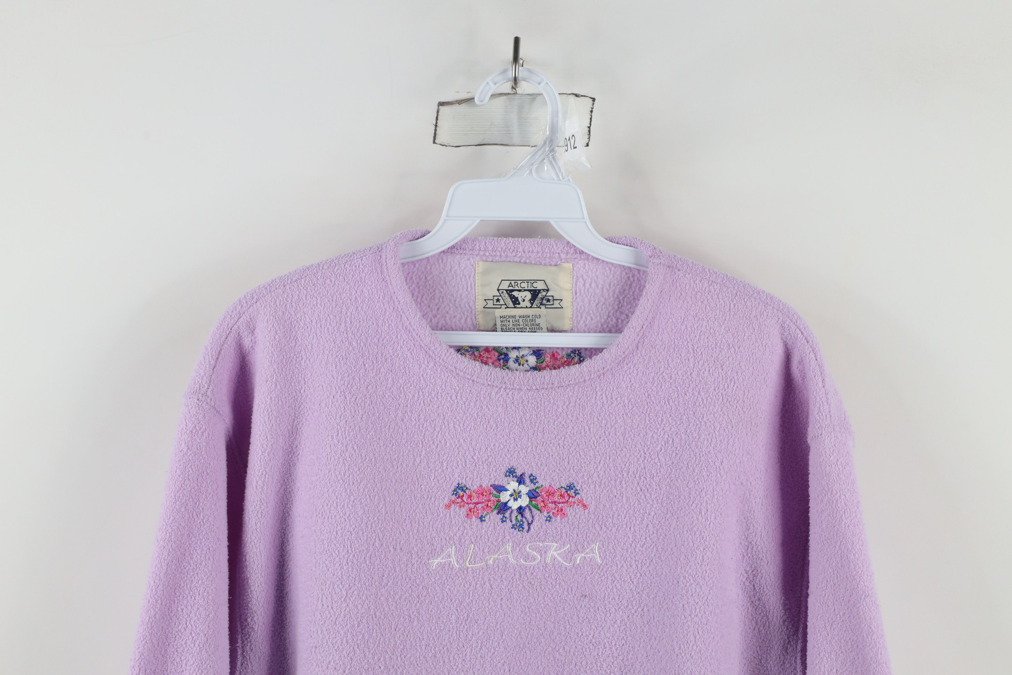 Vintage Vintage 90s Streetwear Alaska Flower Fleece Sweatshirt Size S / US 4 / IT 40 - 2 Thumbnail