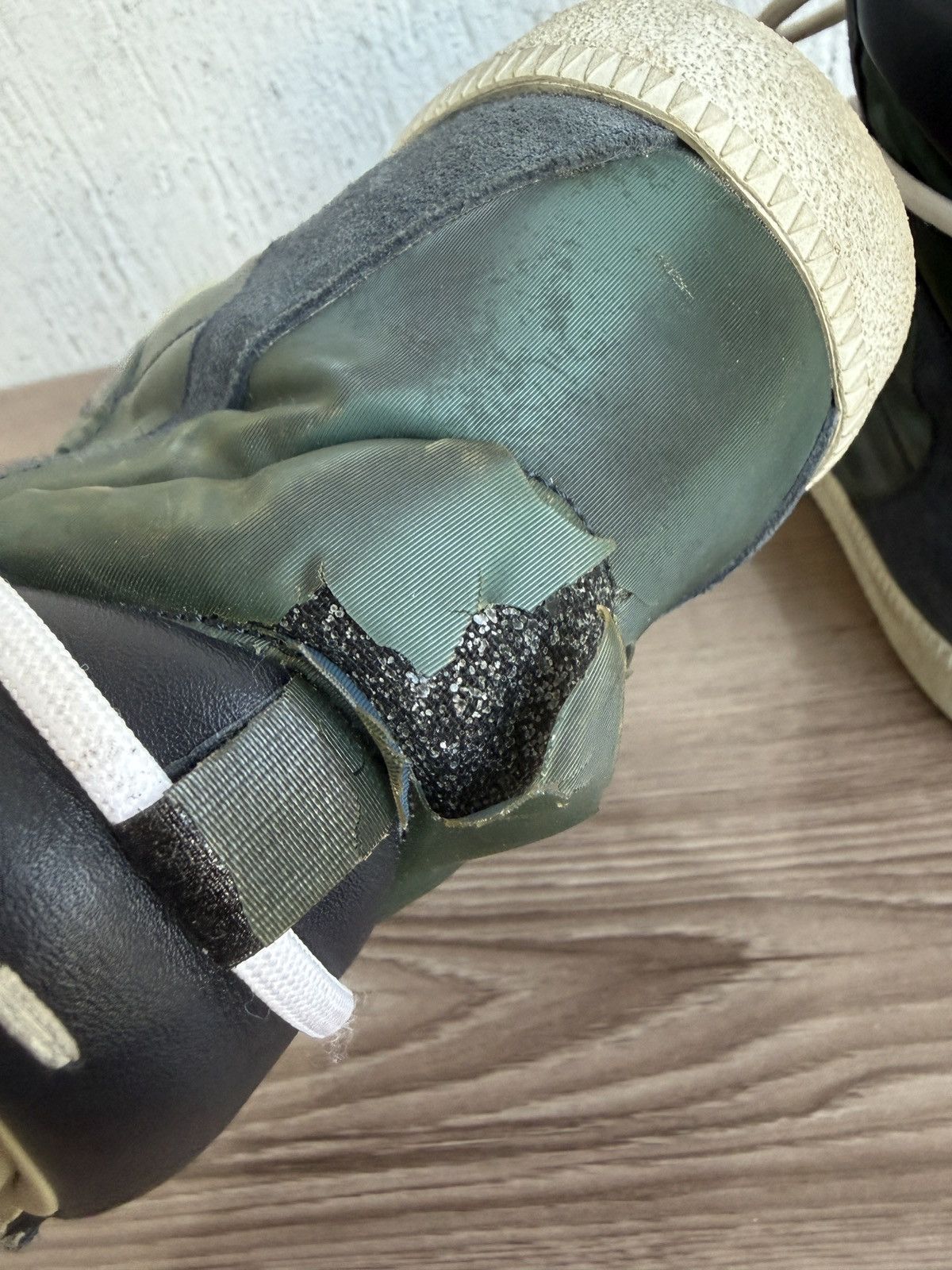 Maison Margiela fw12 high top trainers Size US 7 / EU 40 - 24 Thumbnail