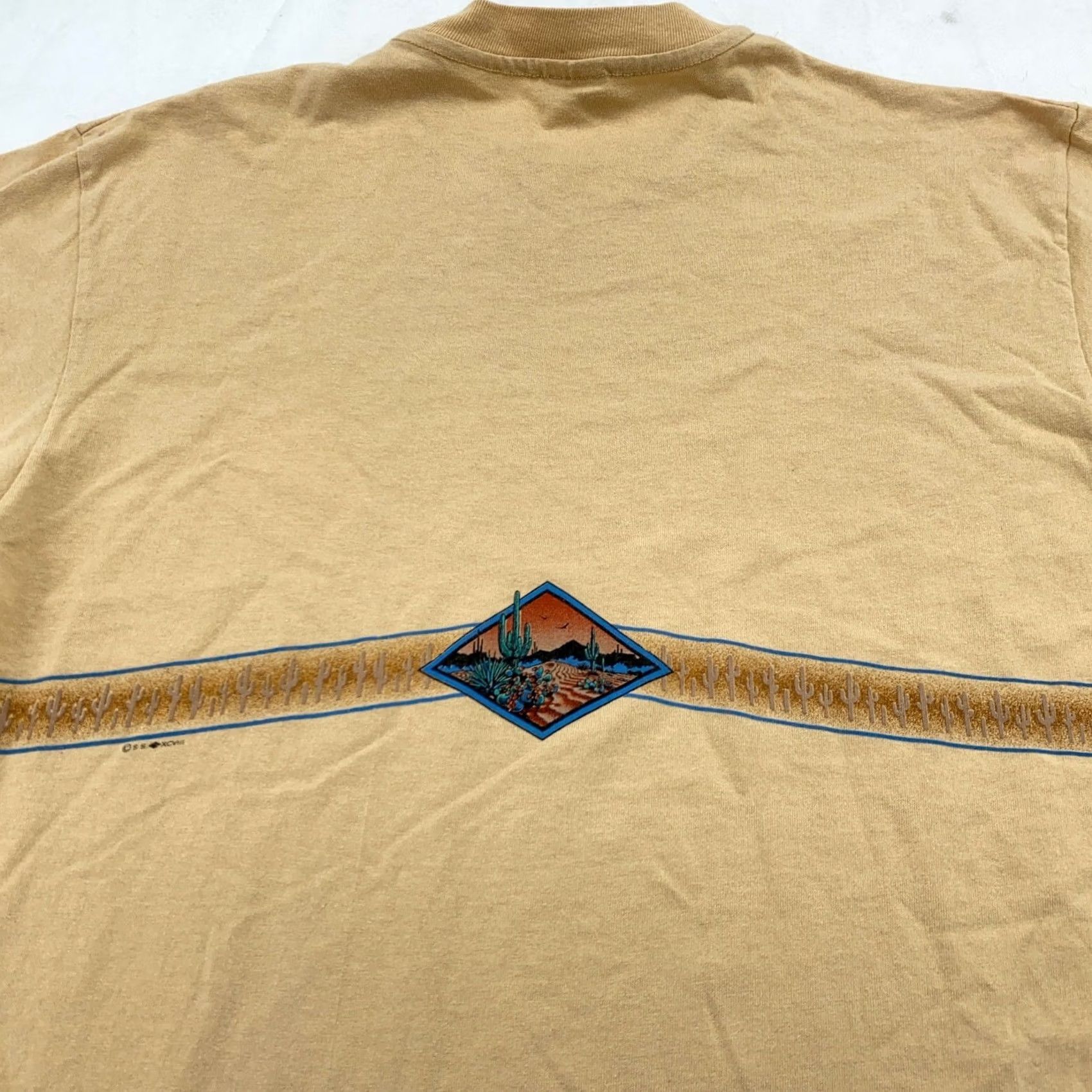 Vintage VINTAGE Arizona Desert Sunset Wrap Around Print T-Shirt Large Beige Men Short Sleeve Crew Neck 90s 1990s Mens Size US L / EU 52-54 / 3 - 4 Thumbnail