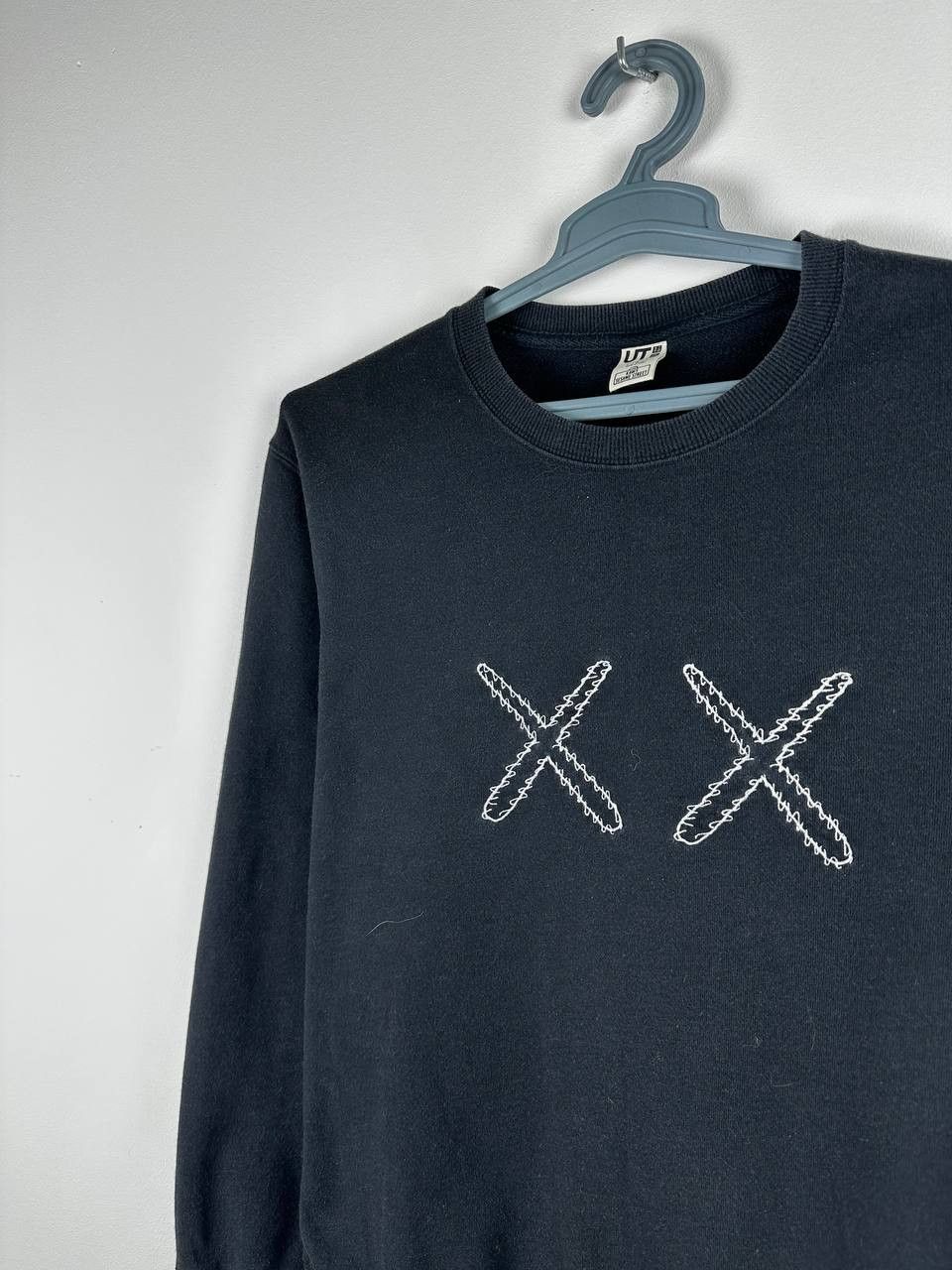 Kaws × Uniqlo KAWS x Uniqlo x Sesame Street Black Sweatshirt Size US S / EU 44-46 / 1 - 4 Thumbnail