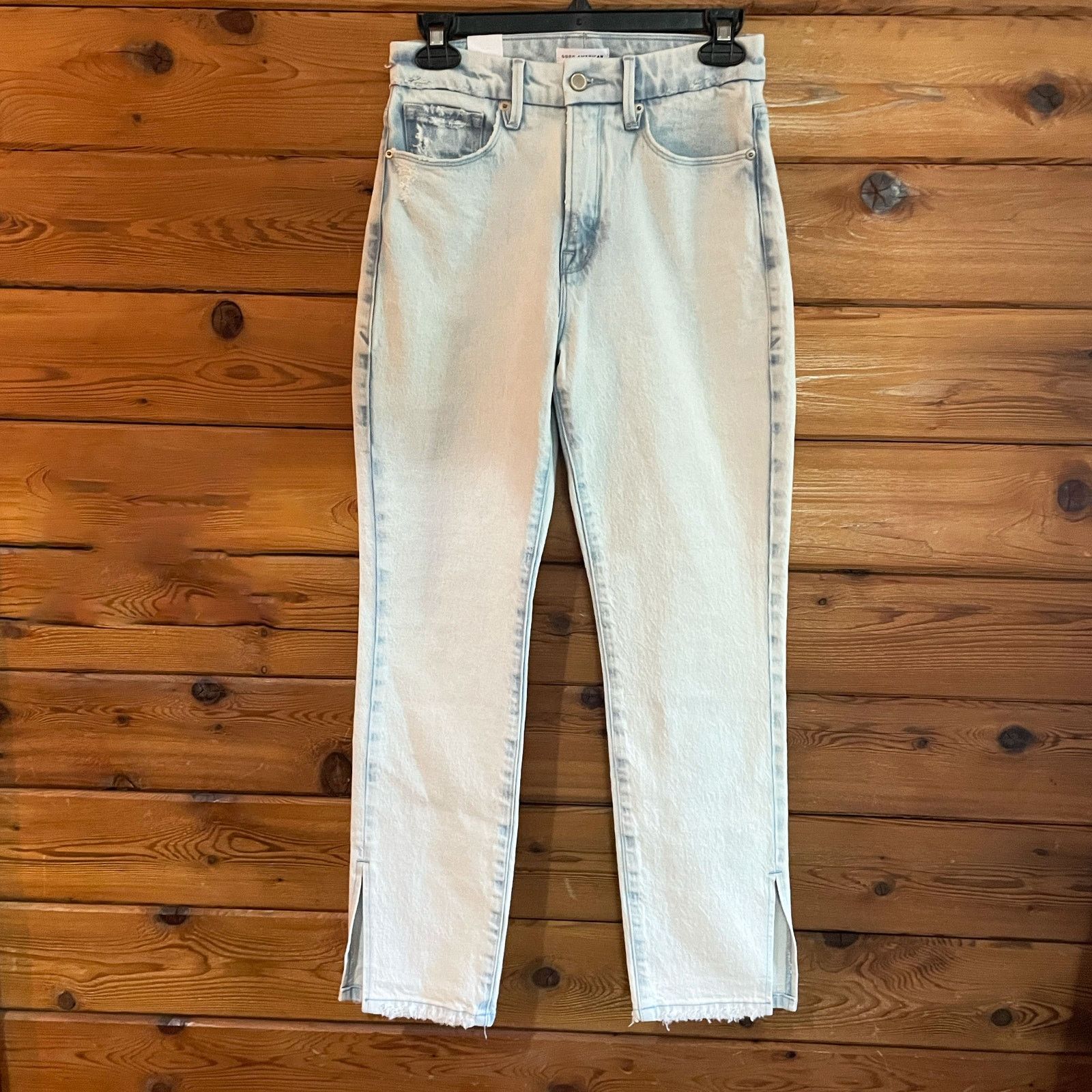 NWT Good American “Good Classic” Light Wash denim Size 0/25
