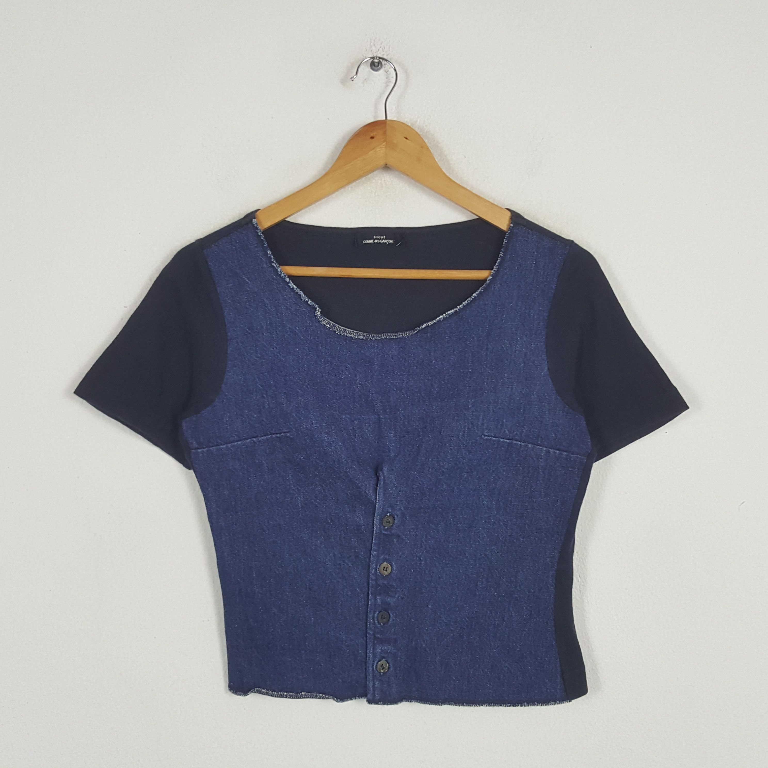 Japanese Brand × Tricot Comme des Garcons × Vintage Vintage Tricot Comme des Garcons Designer Tshirt Size S / US 4 / IT 40 - 1 Thumbnail