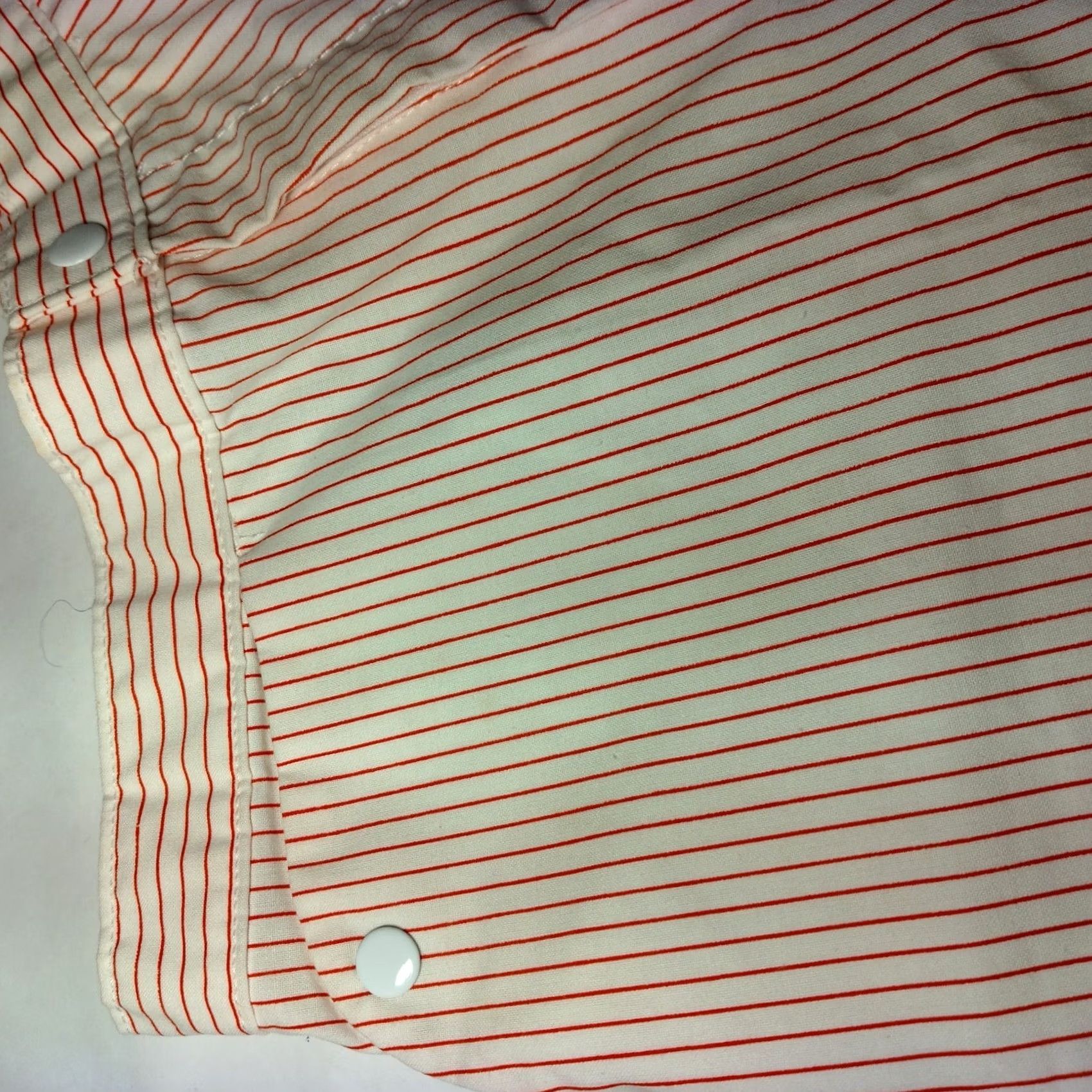 Vintage VINTAGE Shorts Women Size 11 White Red Striped Snap Pockets Bermuda School Nautical 1960s Hong Kong Women Size 32" / US 10 / IT 46 - 7 Thumbnail