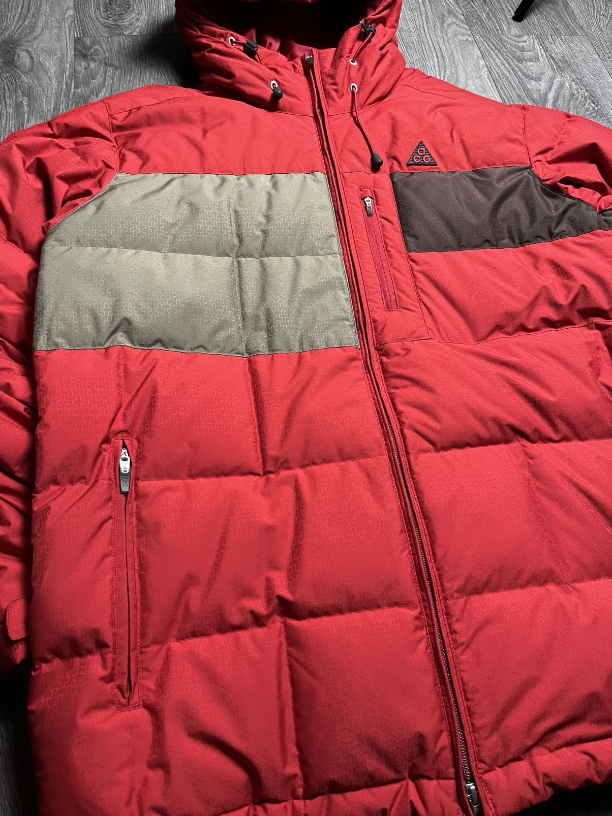 Nike ACG Vintage Nike ACG 550 Goose Down Puffer Jacket Red Gorpcore Size US XL / EU 56 / 4 - 2 Thumbnail