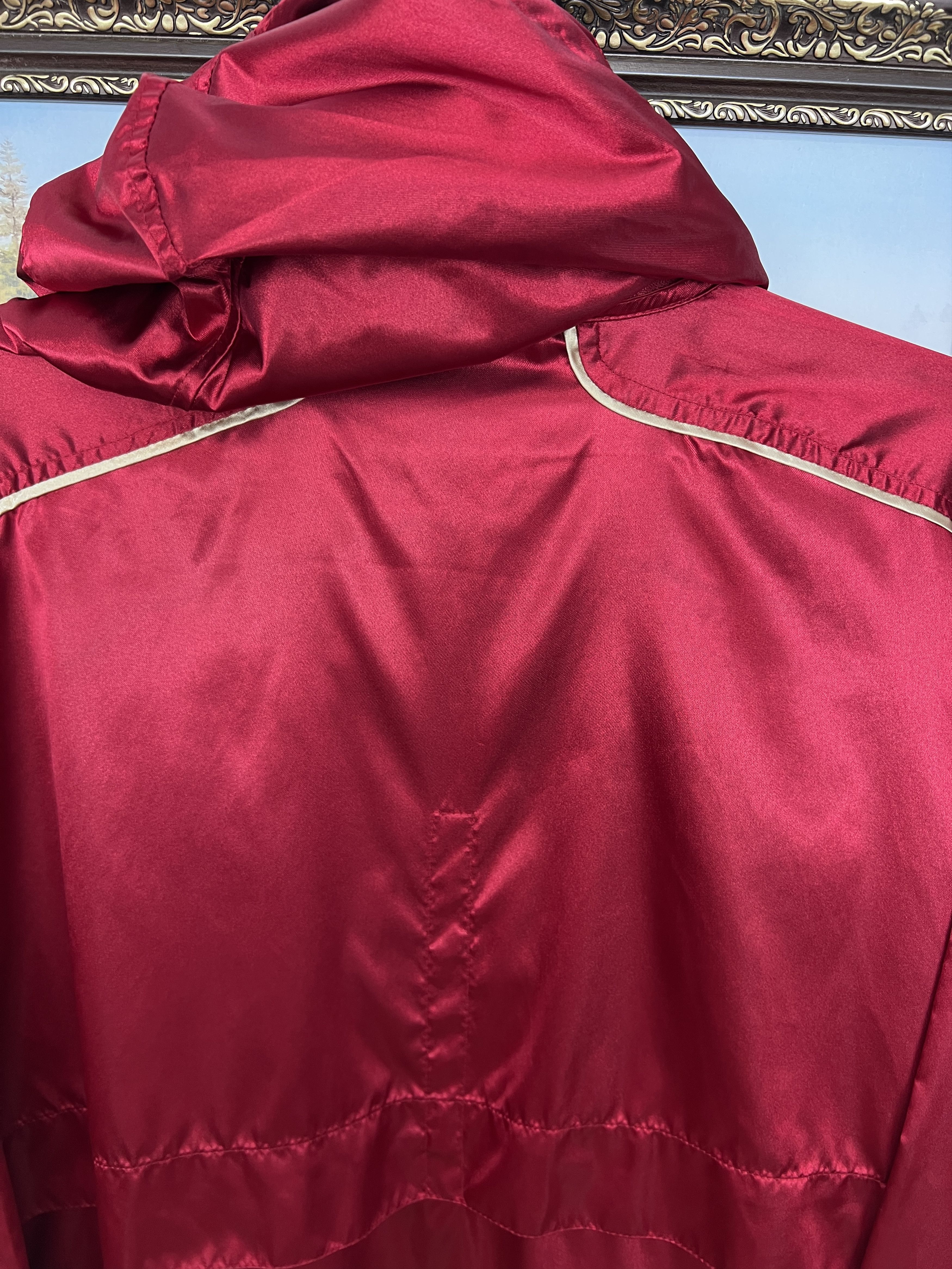 Nike Vintage Nike FC Barcelona Nylon Red Jacket Soccer Size US L / EU 52-54 / 3 - 17 Thumbnail