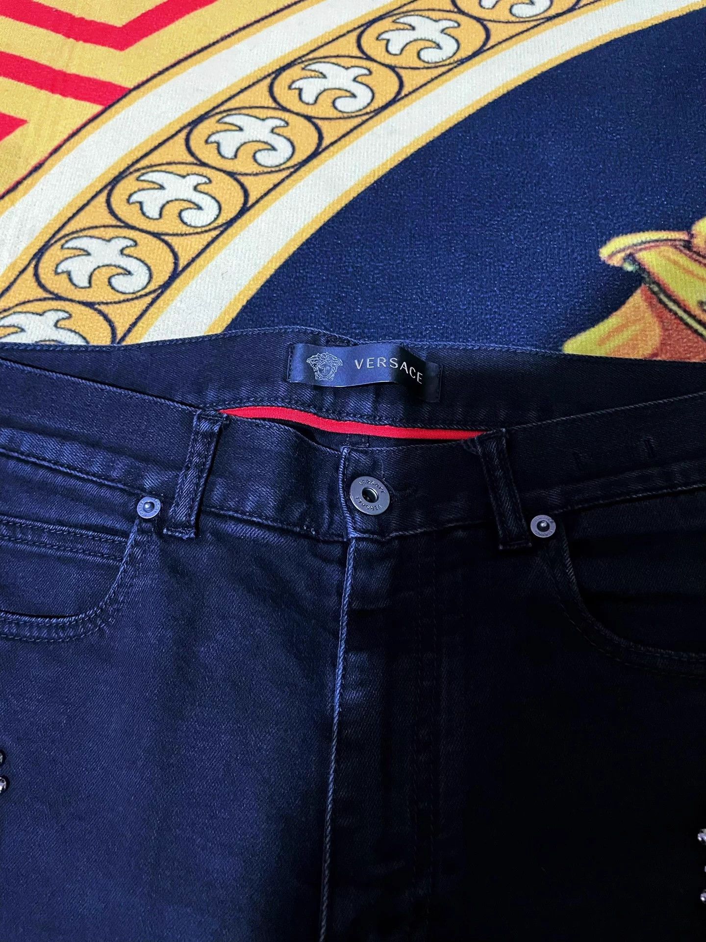 Versace Versace Runway Baroque Print Rivet Jeans New Limited Size US 32 / EU 48 - 3 Thumbnail