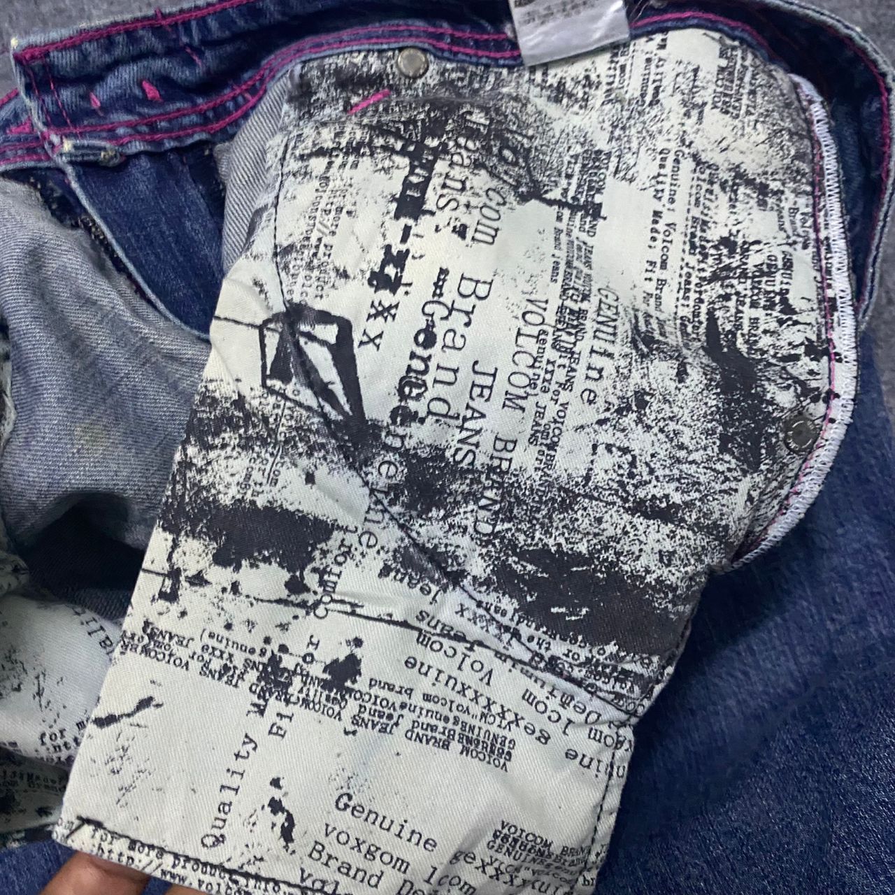Vintage 💥Best Offer💥Vintage Volcom Stone Distressed Denim Size US 35 - 13 Thumbnail